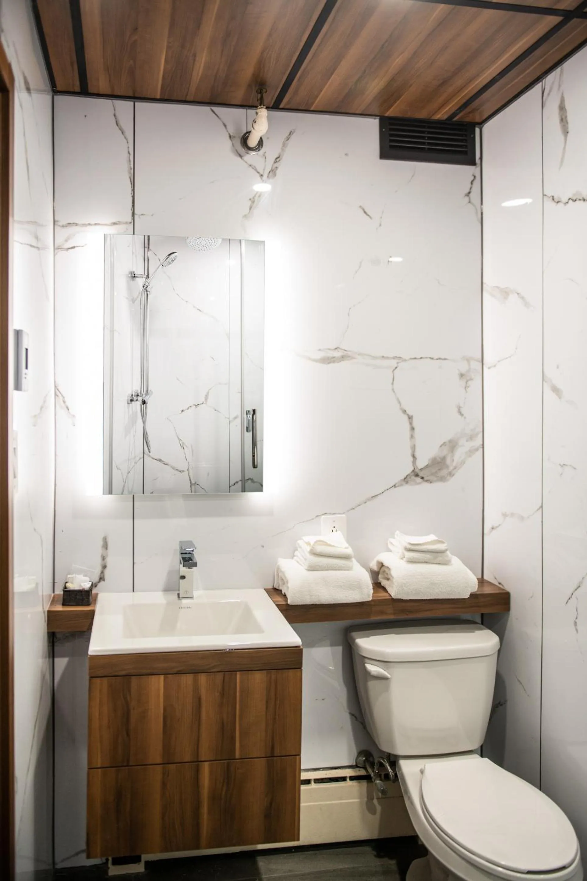 Hotel Chicoutimi, affilié à Hyvi