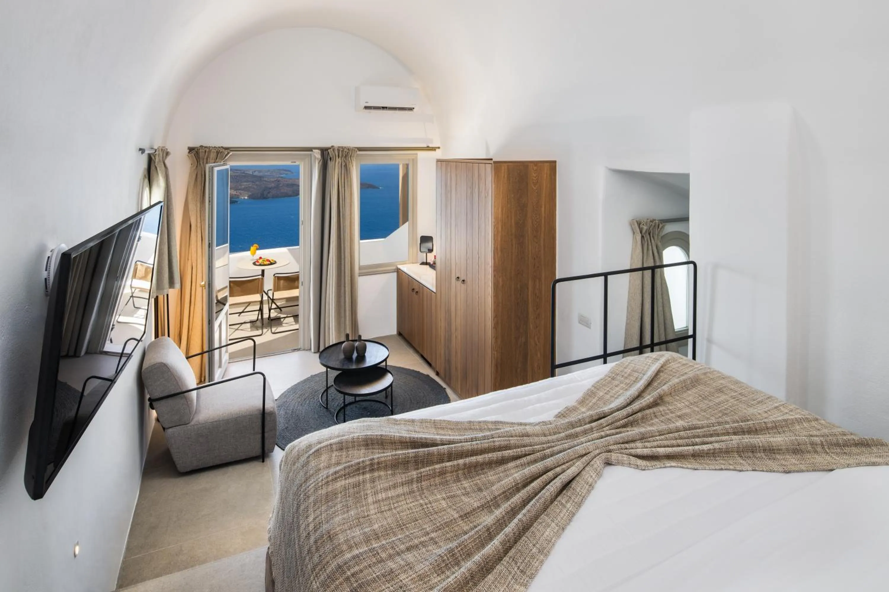 Bed in Ira Hotel & Spa - Adults Only