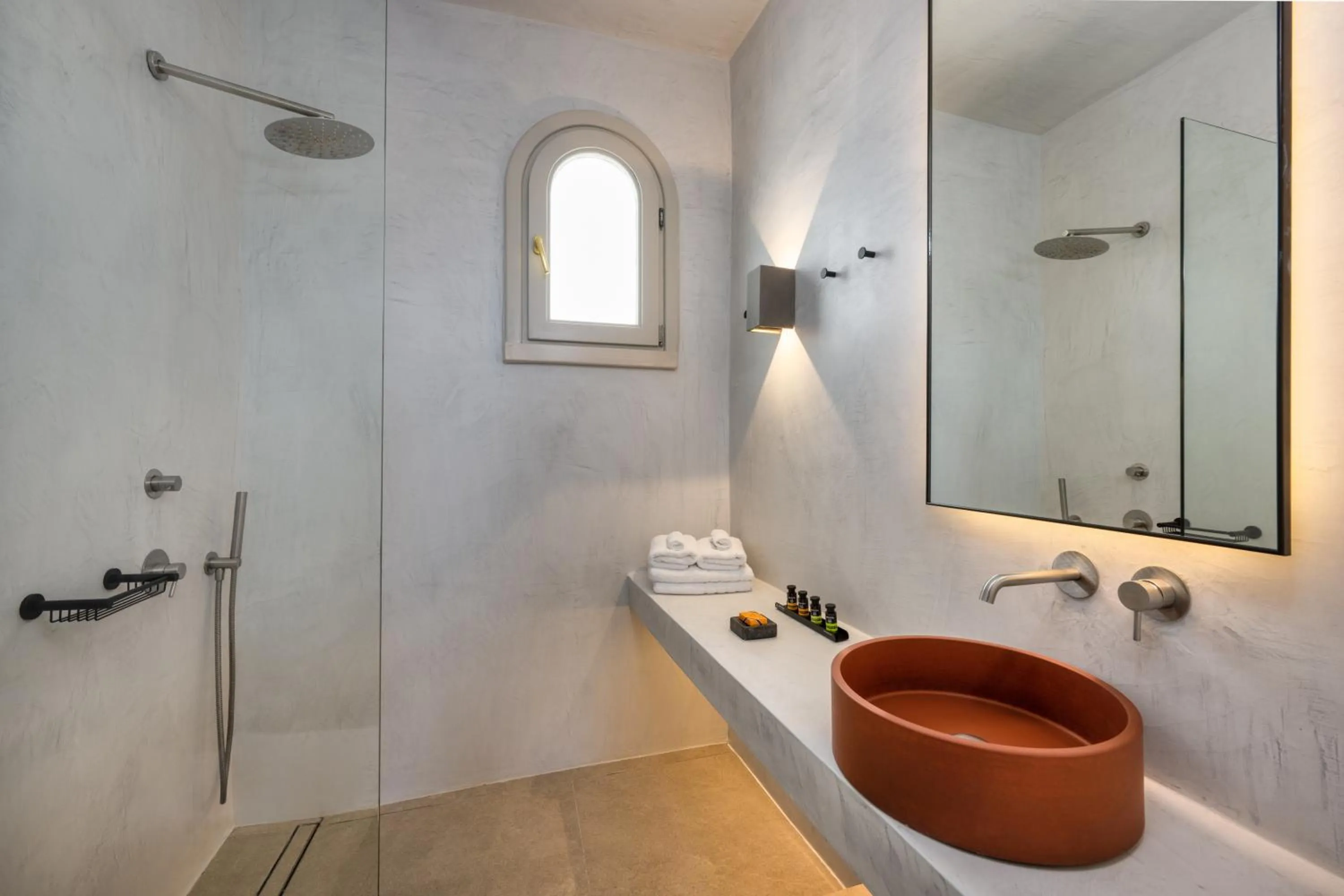 Shower in Ira Hotel & Spa - Adults Only