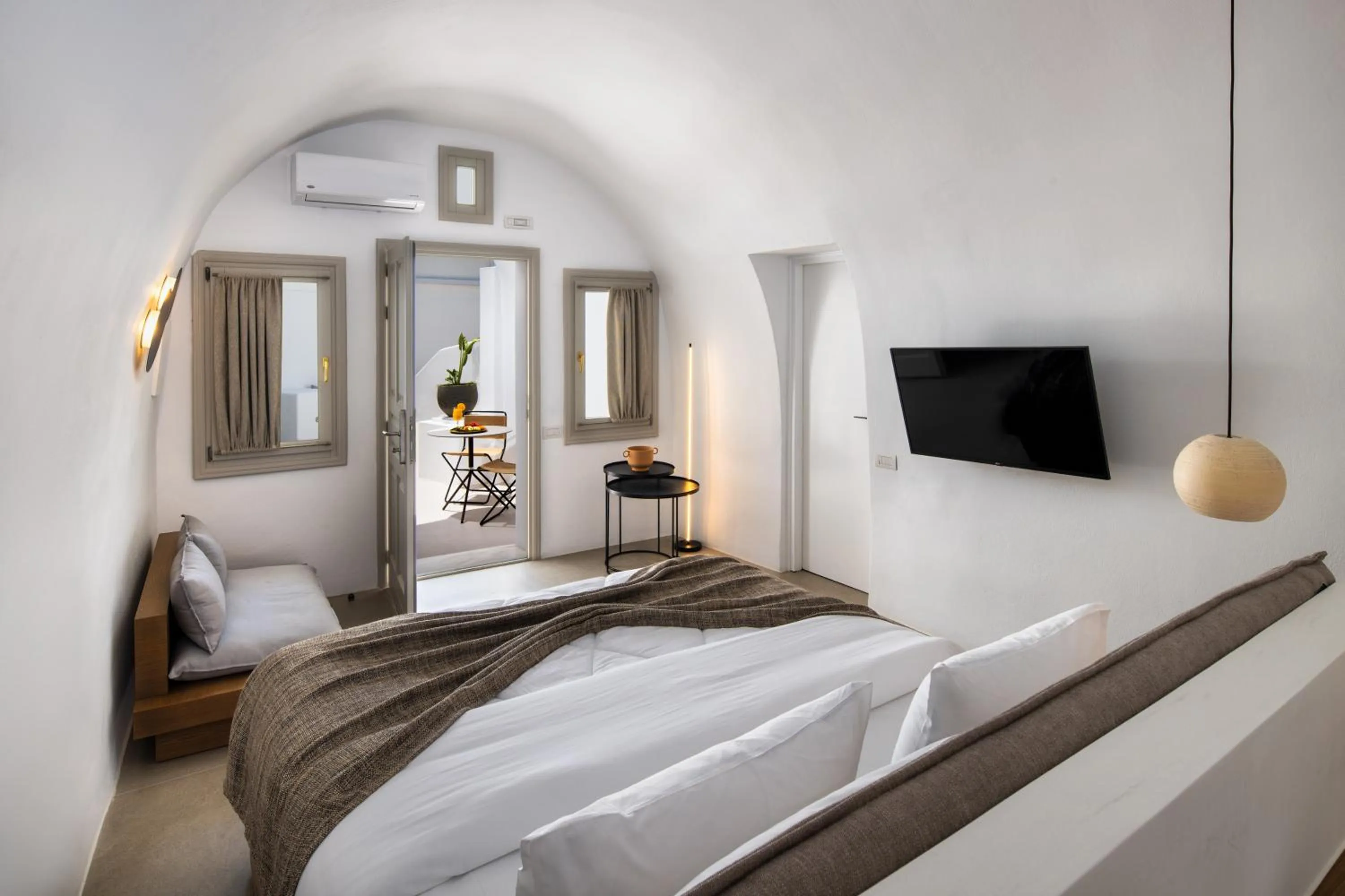 Photo of the whole room, Bed in Ira Hotel & Spa - Adults Only