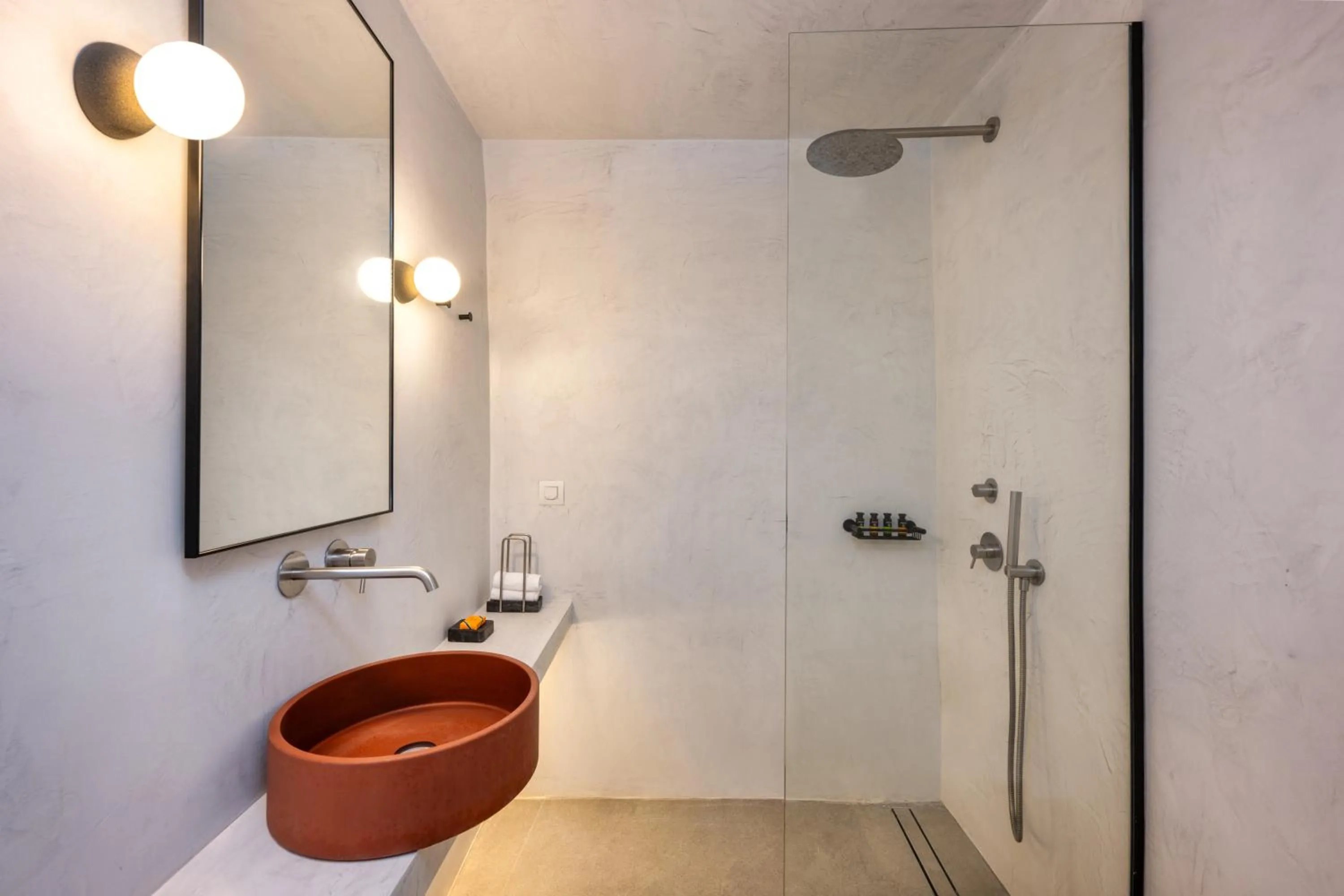 Shower in Ira Hotel & Spa - Adults Only