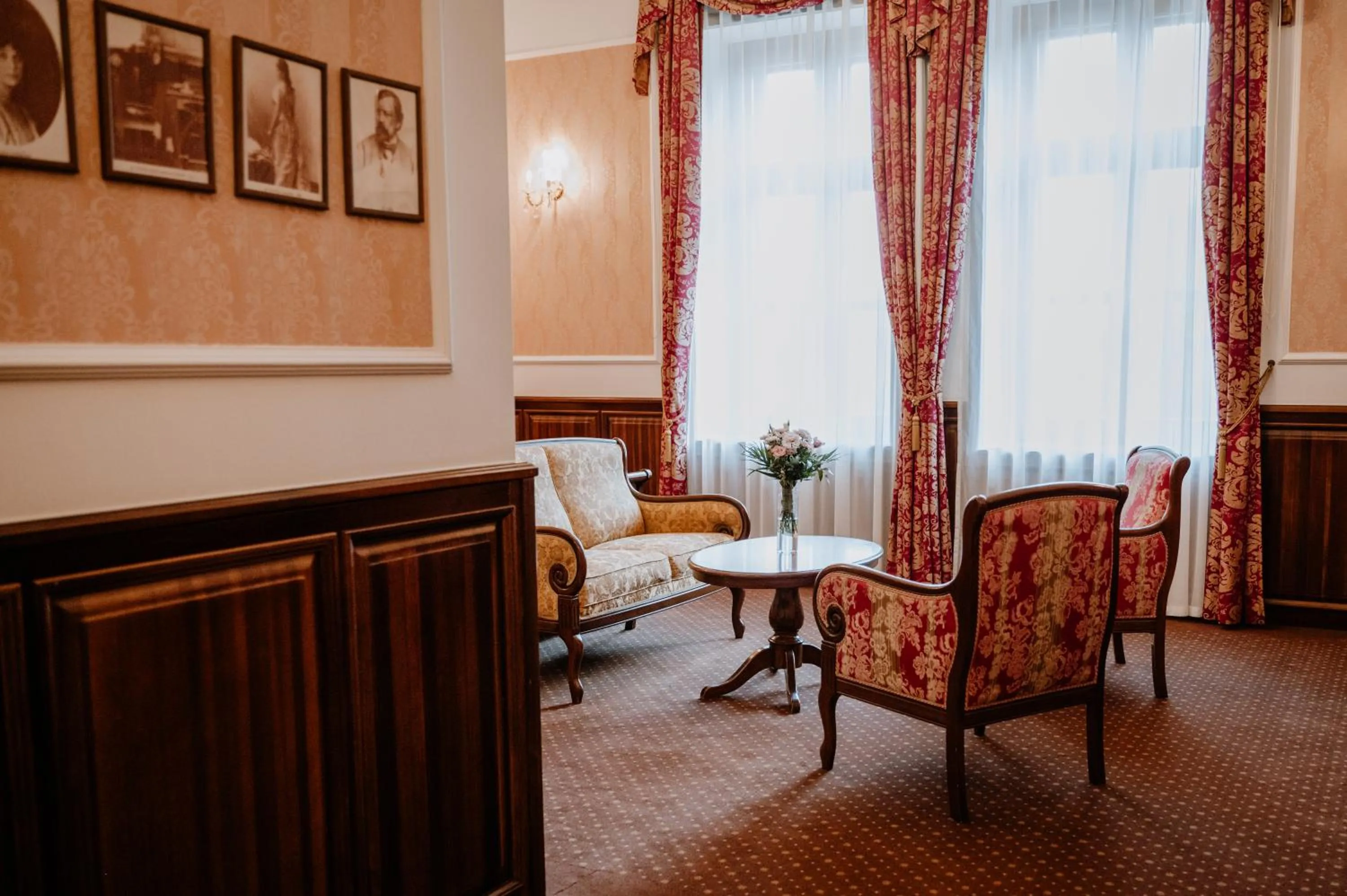 Kastélyhotel Sasvár Resort