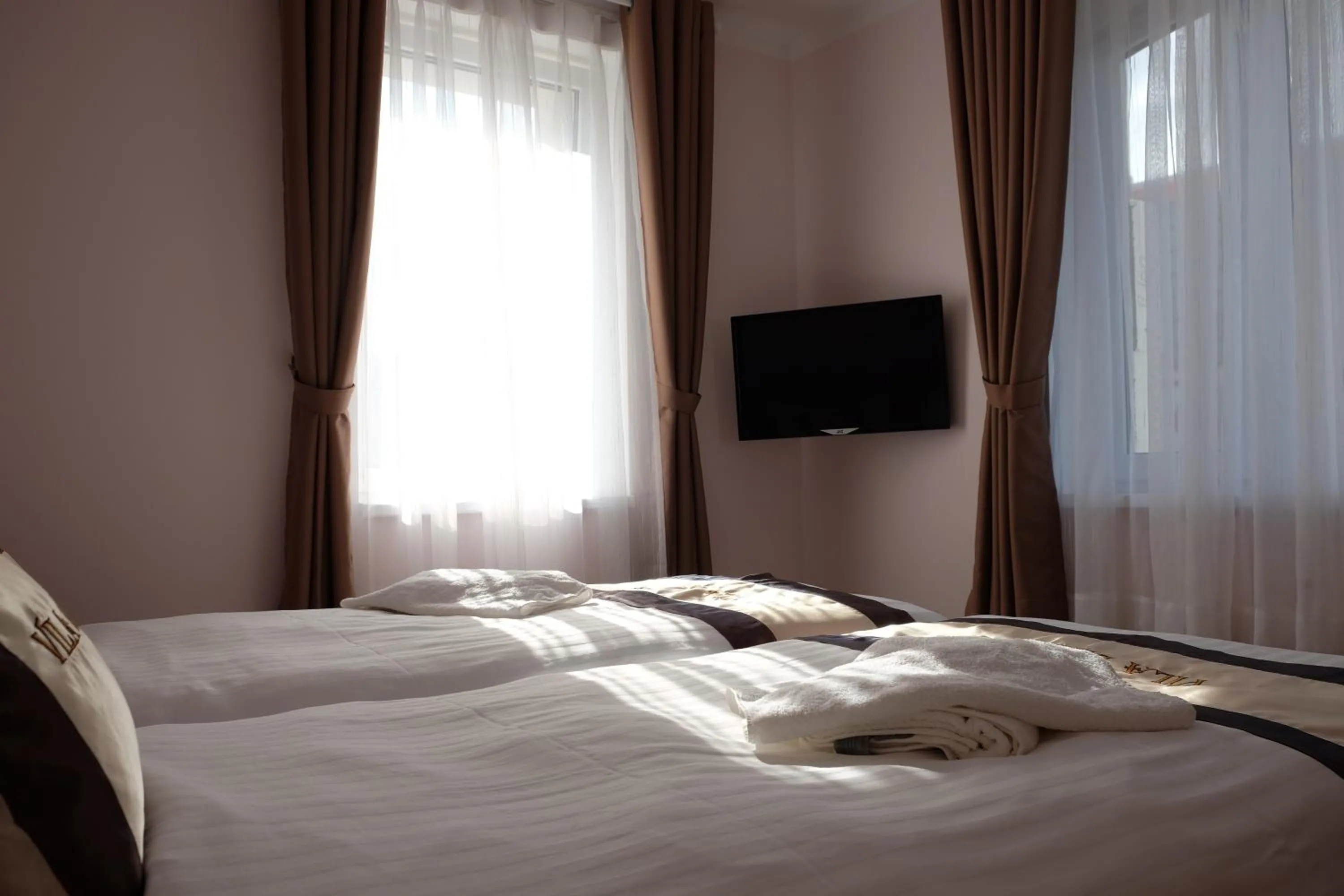 Bed in Diana Apartments Karlovy Vary