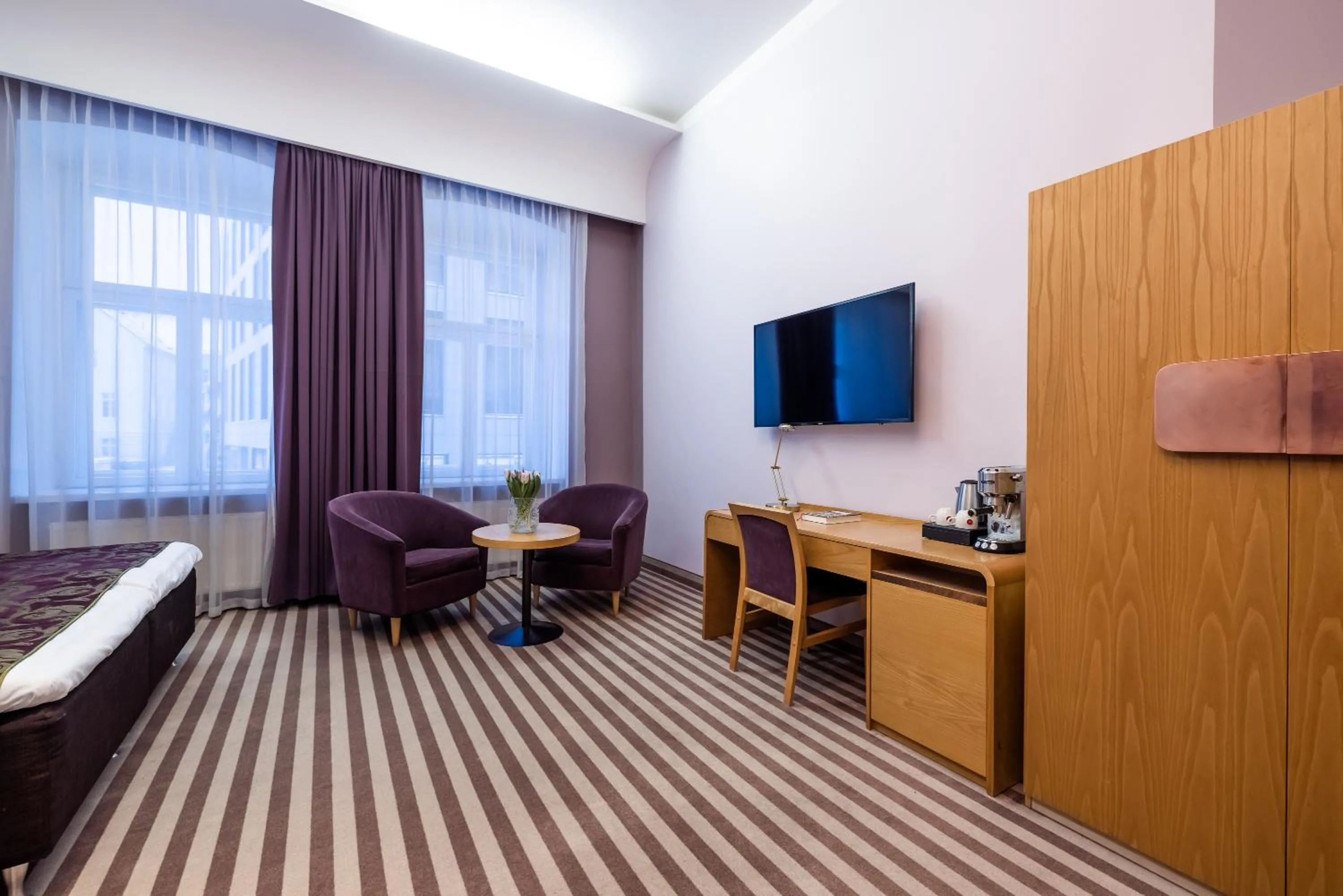 TV and multimedia in Hotel Soho