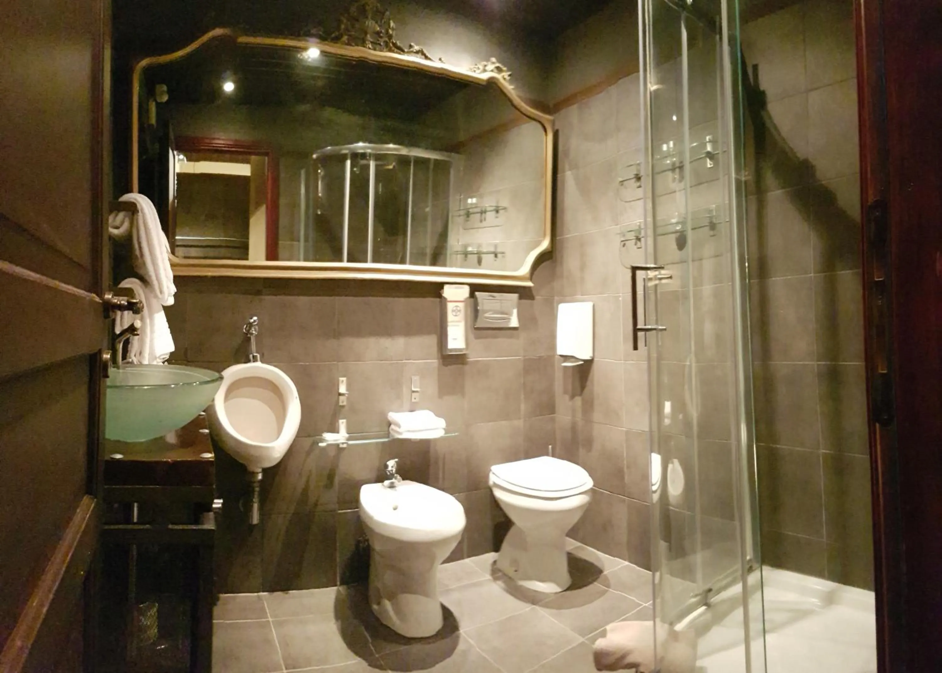 Shower in Almanuda Naturist Village