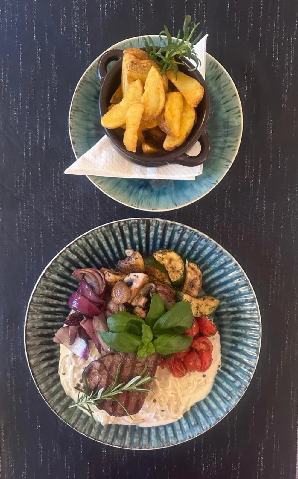 Food and drinks in Delta In