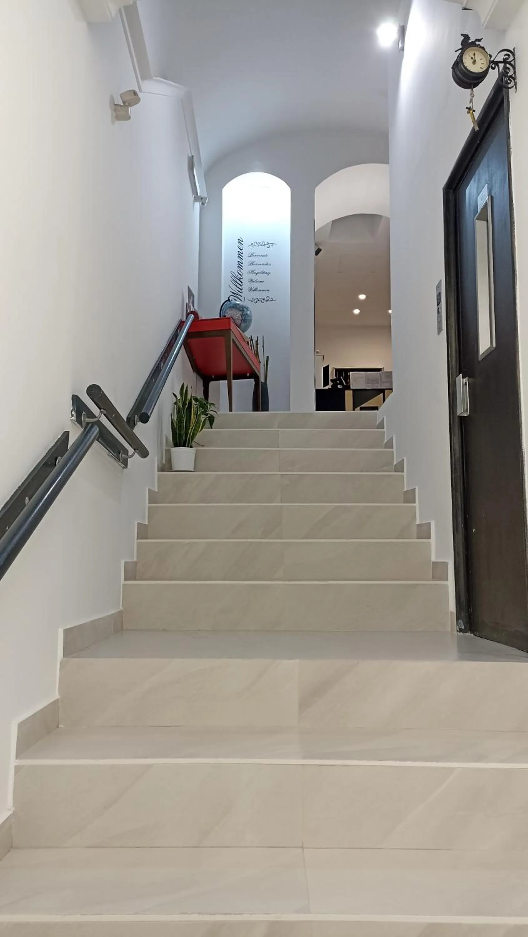 elevator in Hotel Plebiscito Aparthotel