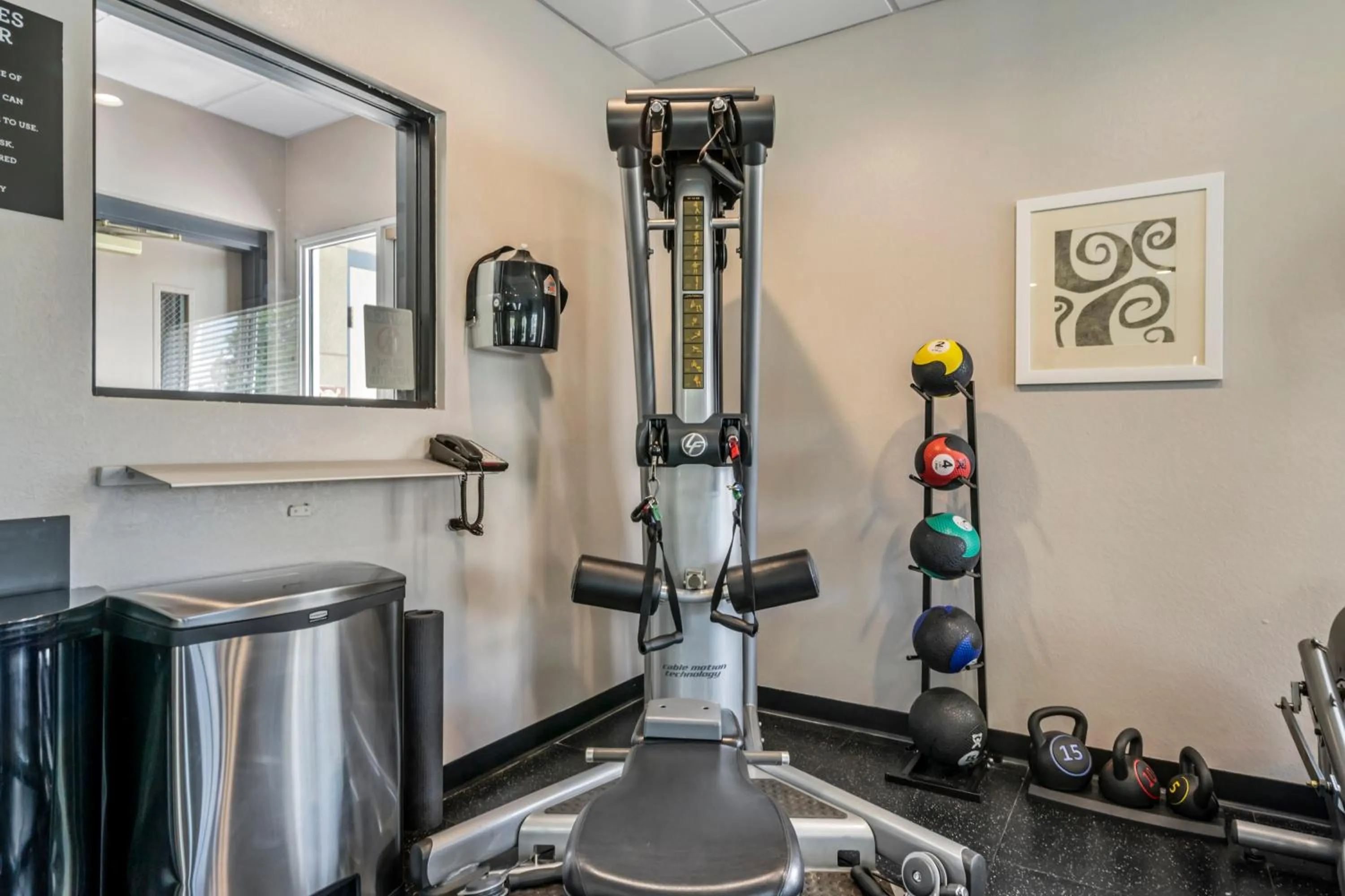 Fitness centre/facilities in Country Inn & Suites by Radisson, Tampa Airport North, FL