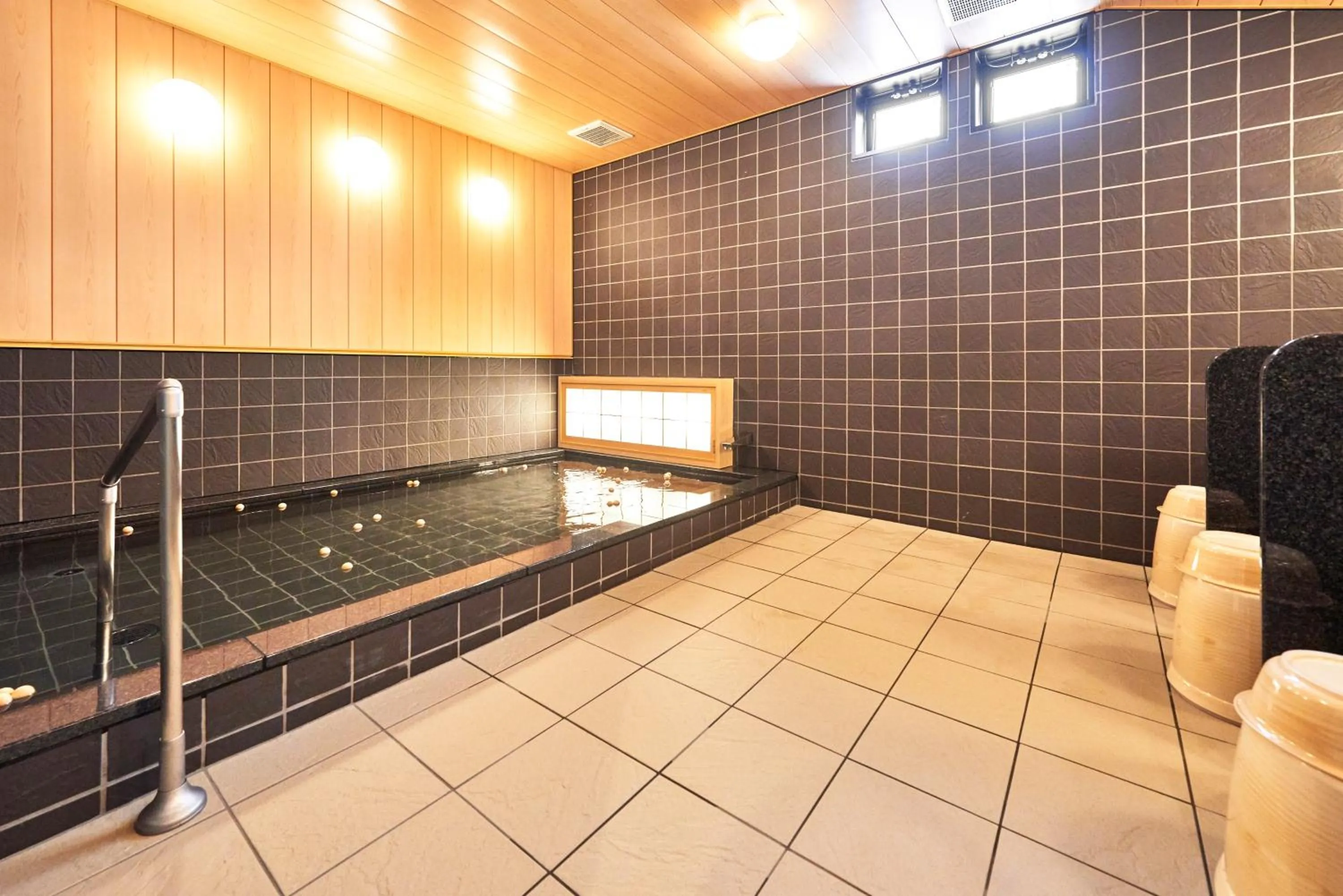 Public Bath in Hotel KAN-RAKU Saitama Honjo-Waseda Hinoki No Yakata