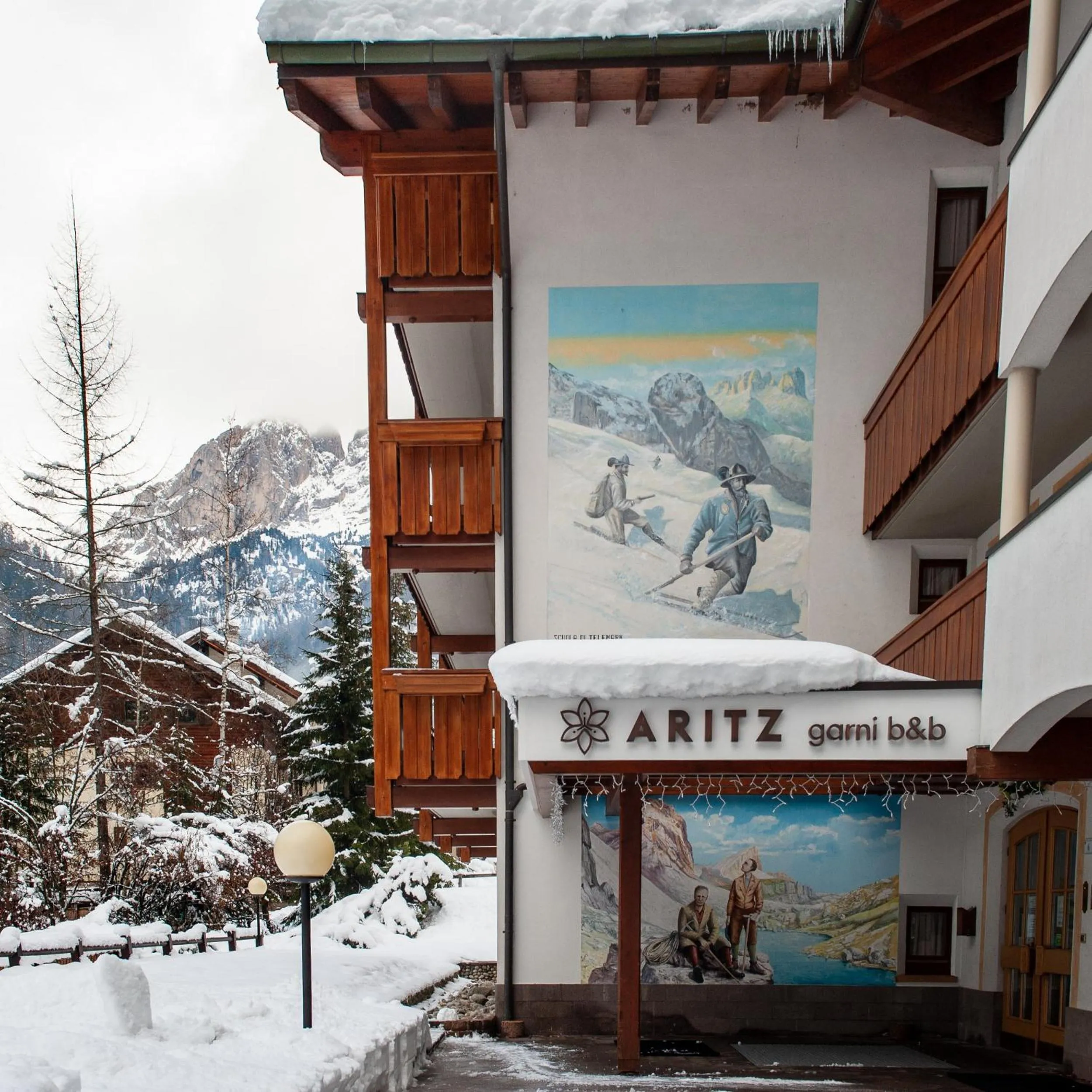 Property building in Garni Aritz