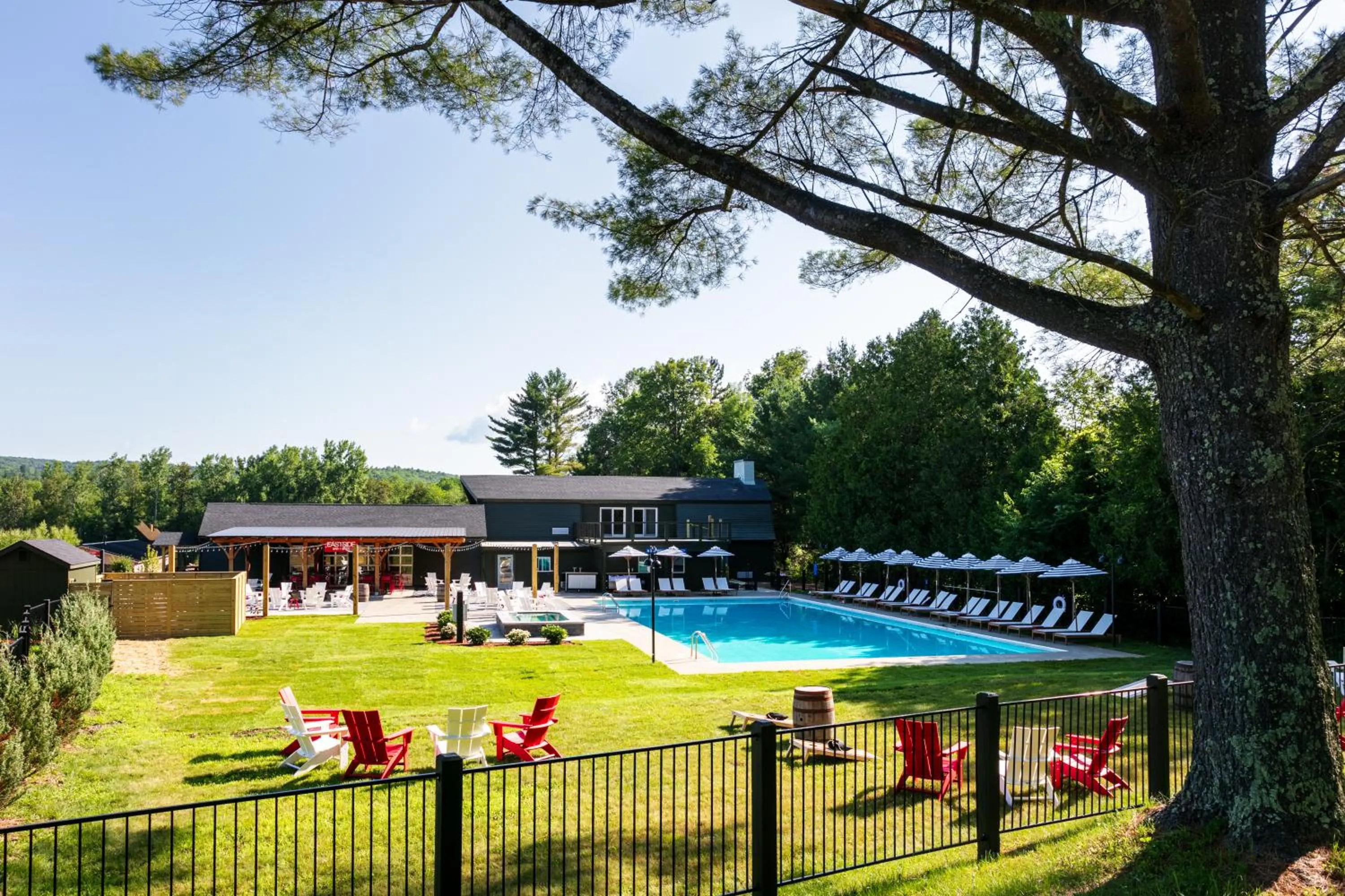 Pool view in Outbound Stowe