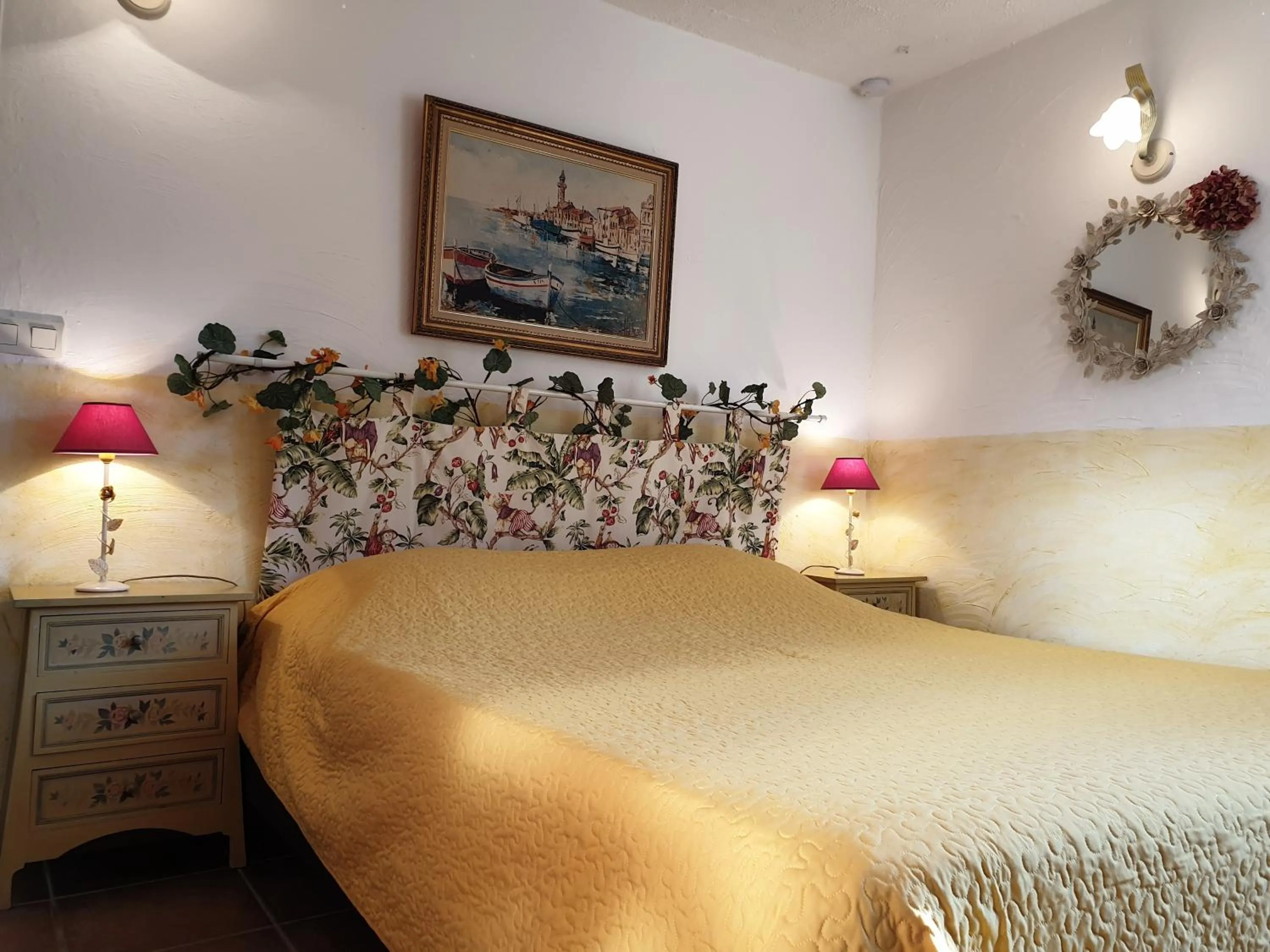 Bed in Résidence Le Home