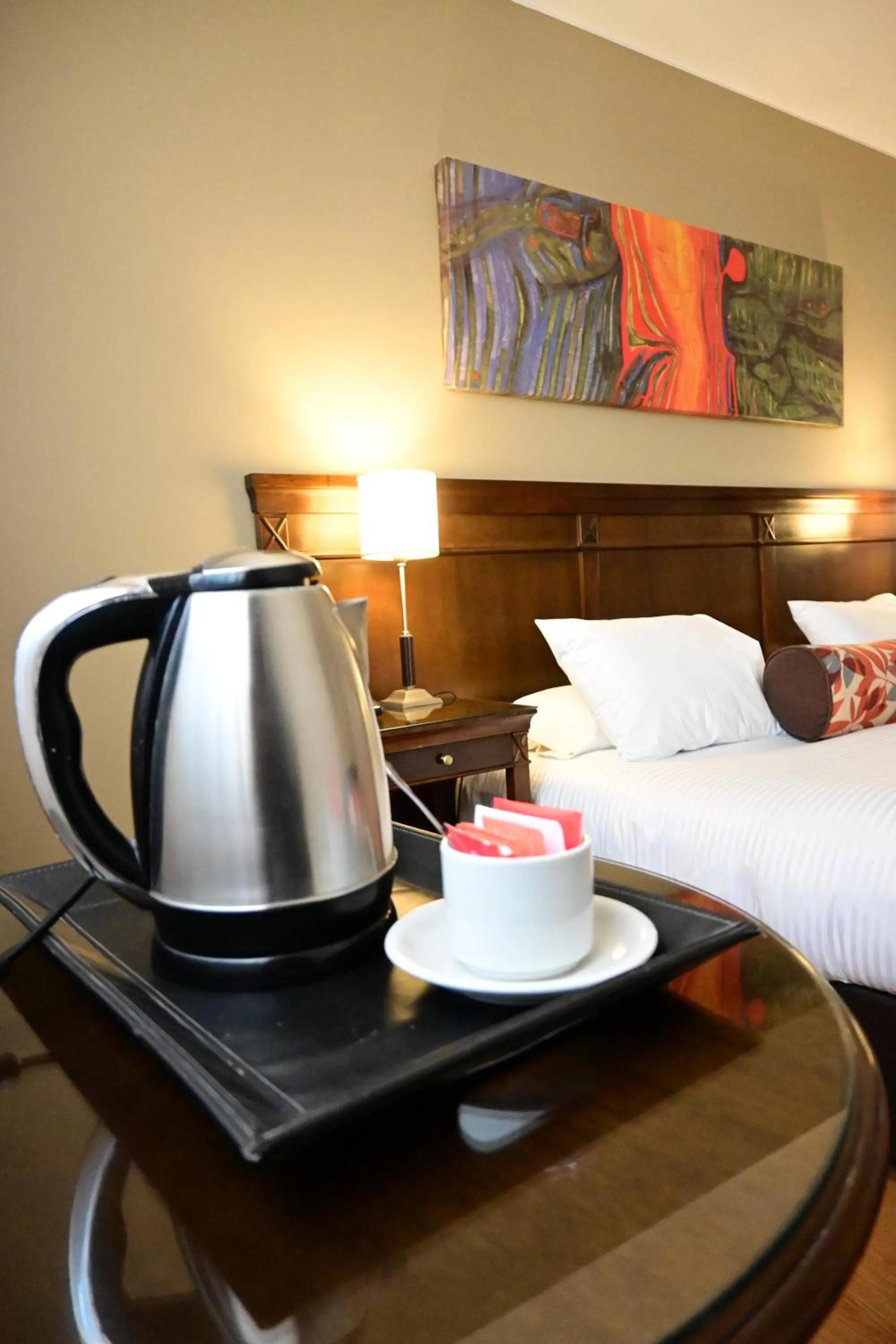 Coffee/tea facilities, Bed in Hotel Mendoza