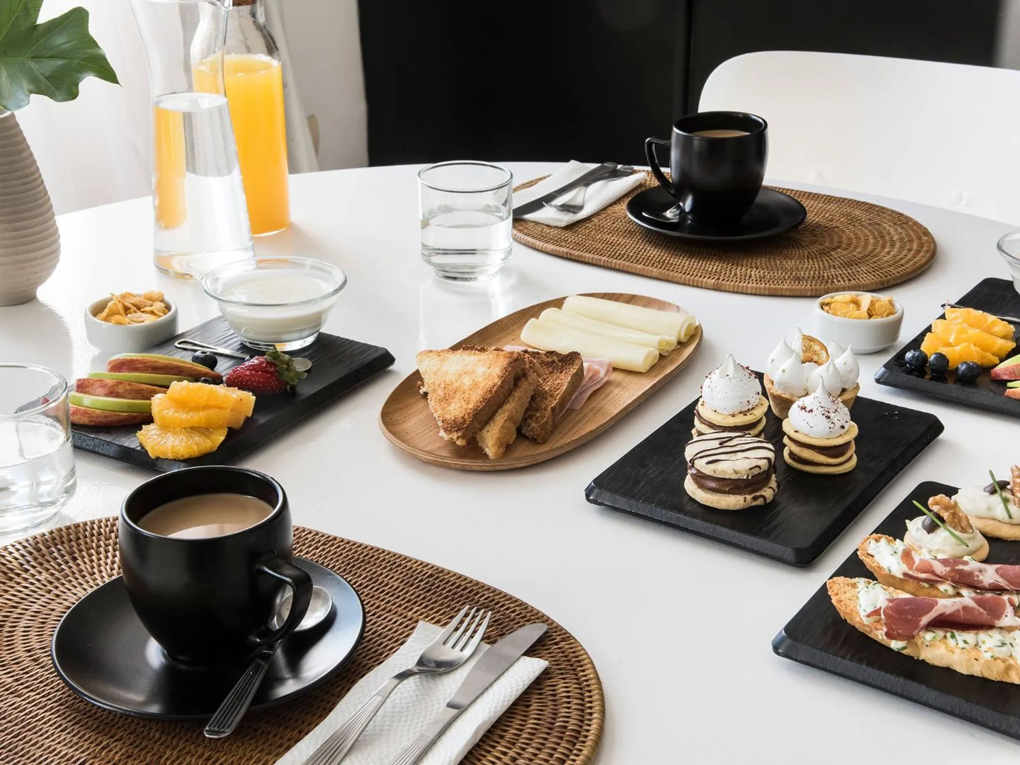 Breakfast in HTL 9 de Julio BsAs