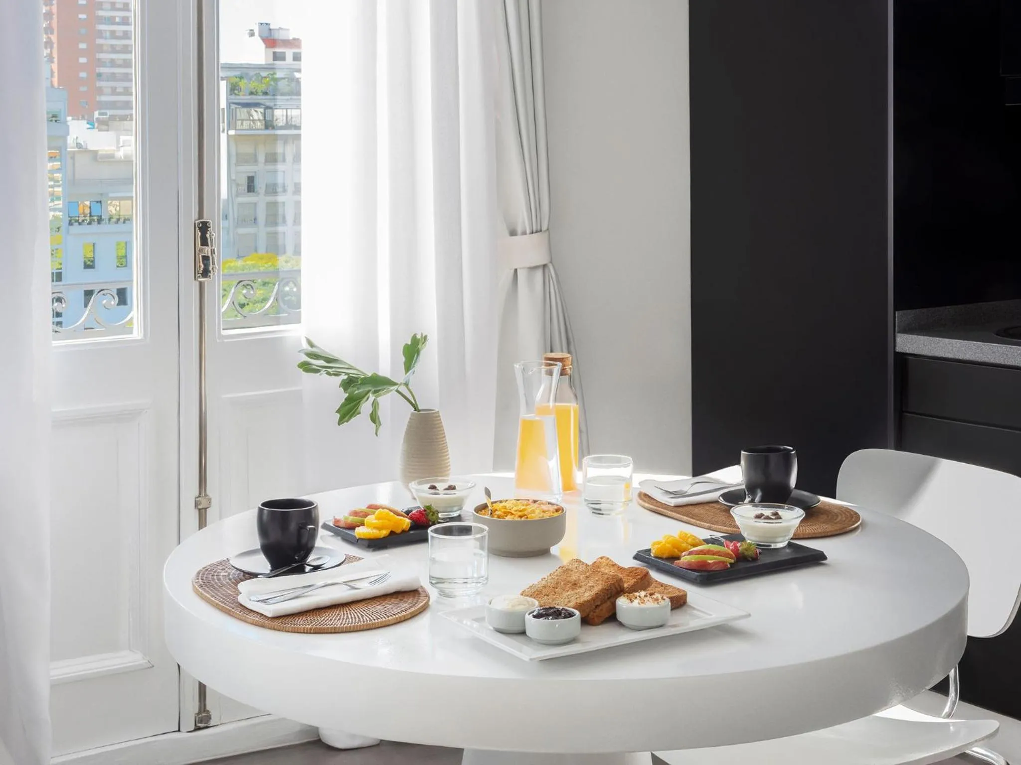 Breakfast in HTL 9 de Julio BsAs