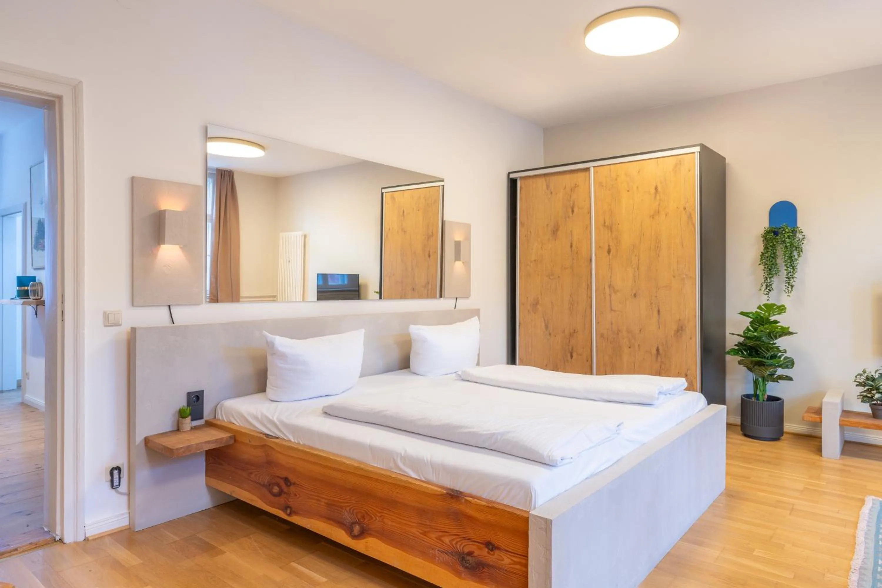 Bed in Design Apartments - "Im Holländerviertel" - Benkert 2