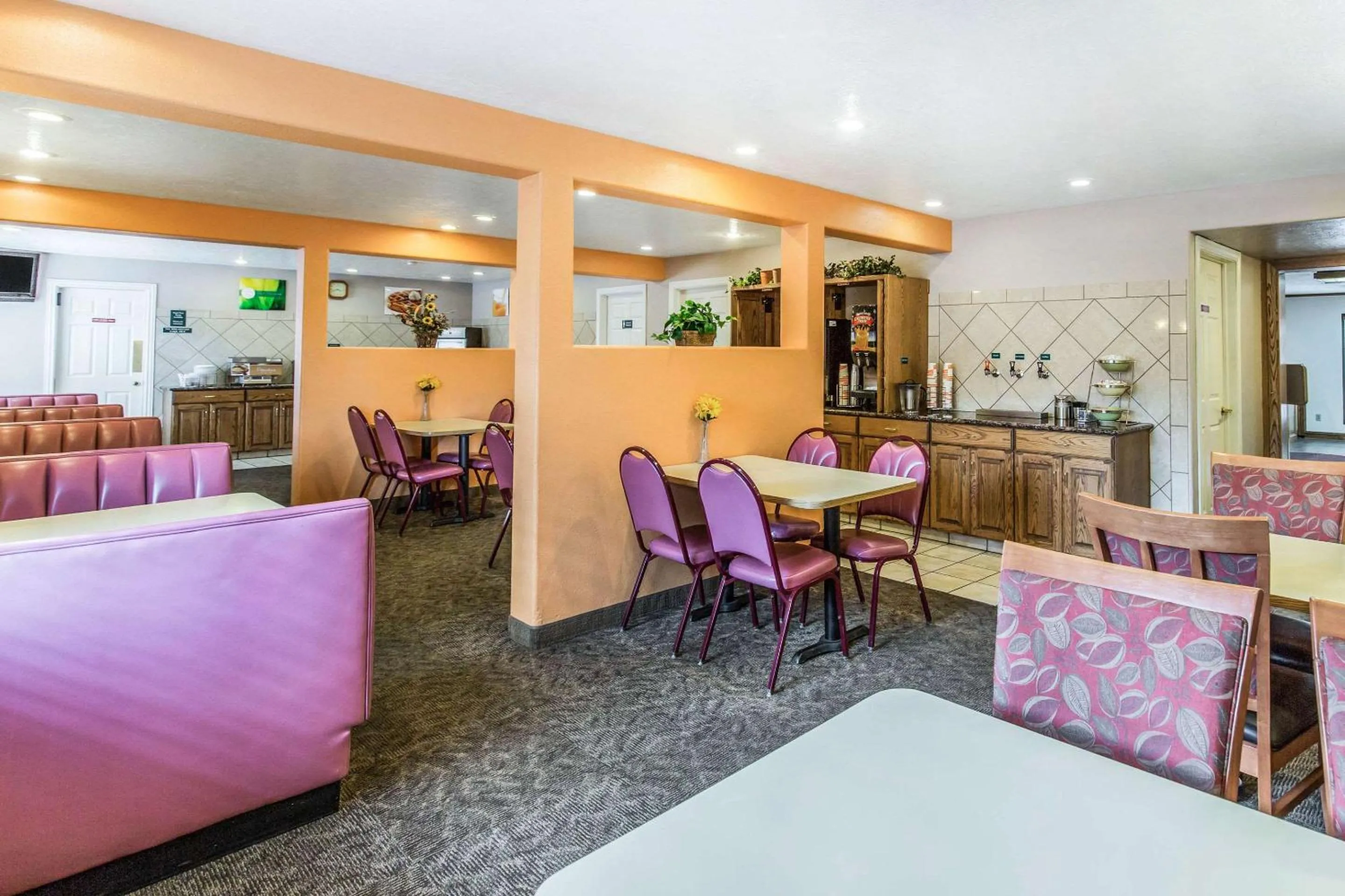 Restaurant/places to eat in Quality Inn Cedar City - University Area