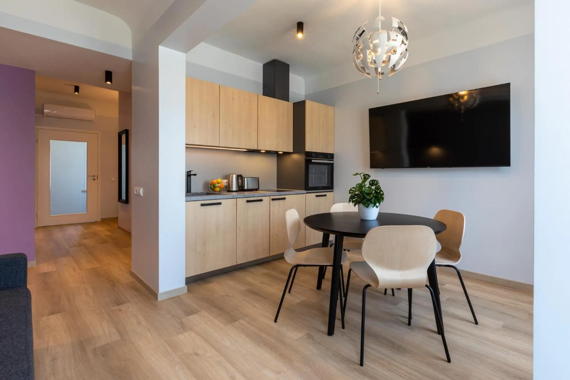 Kitchen or kitchenette in Koidulapark Hotell