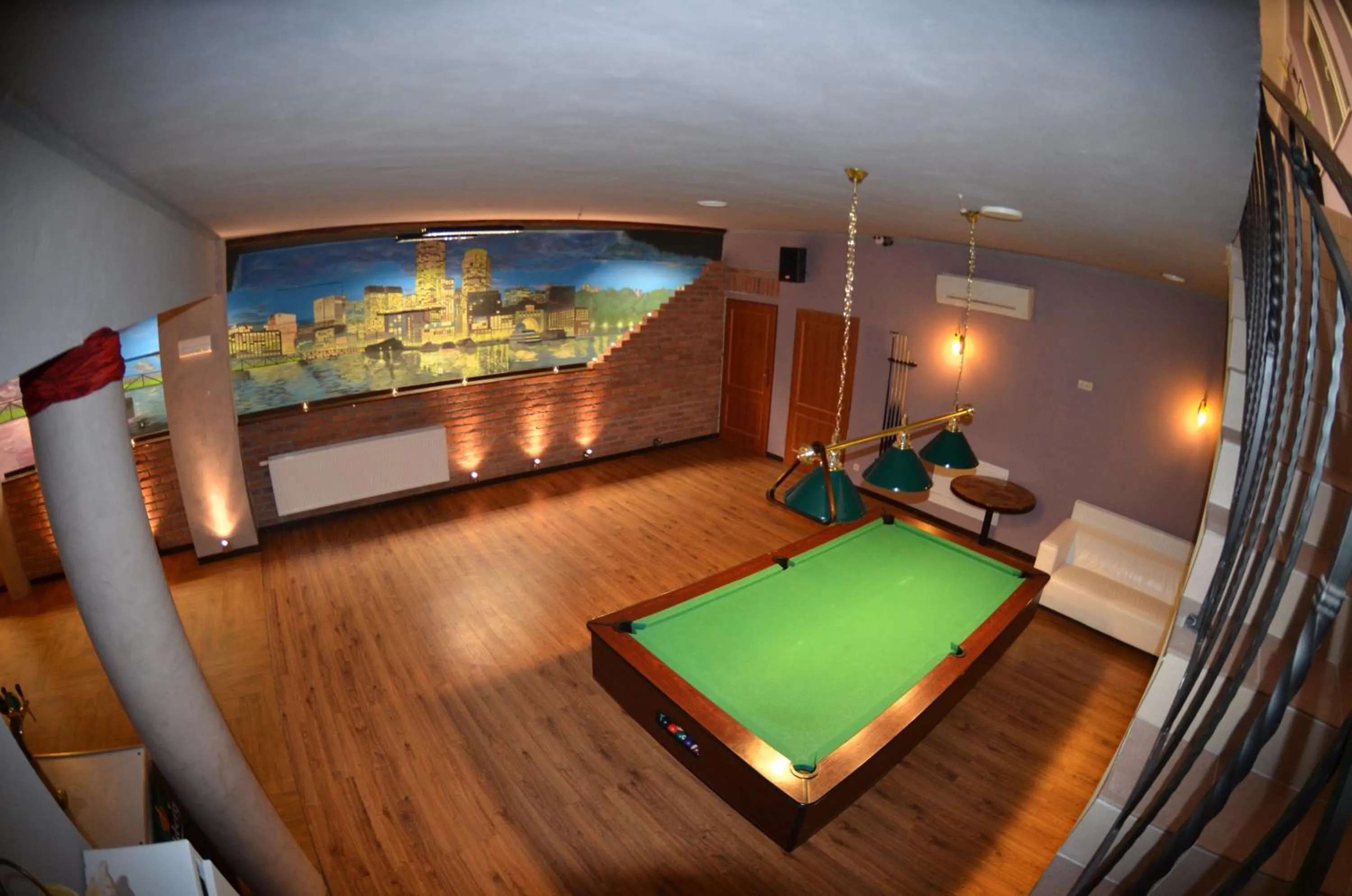 Billiard in Hotel Stawisko Klaudyn
