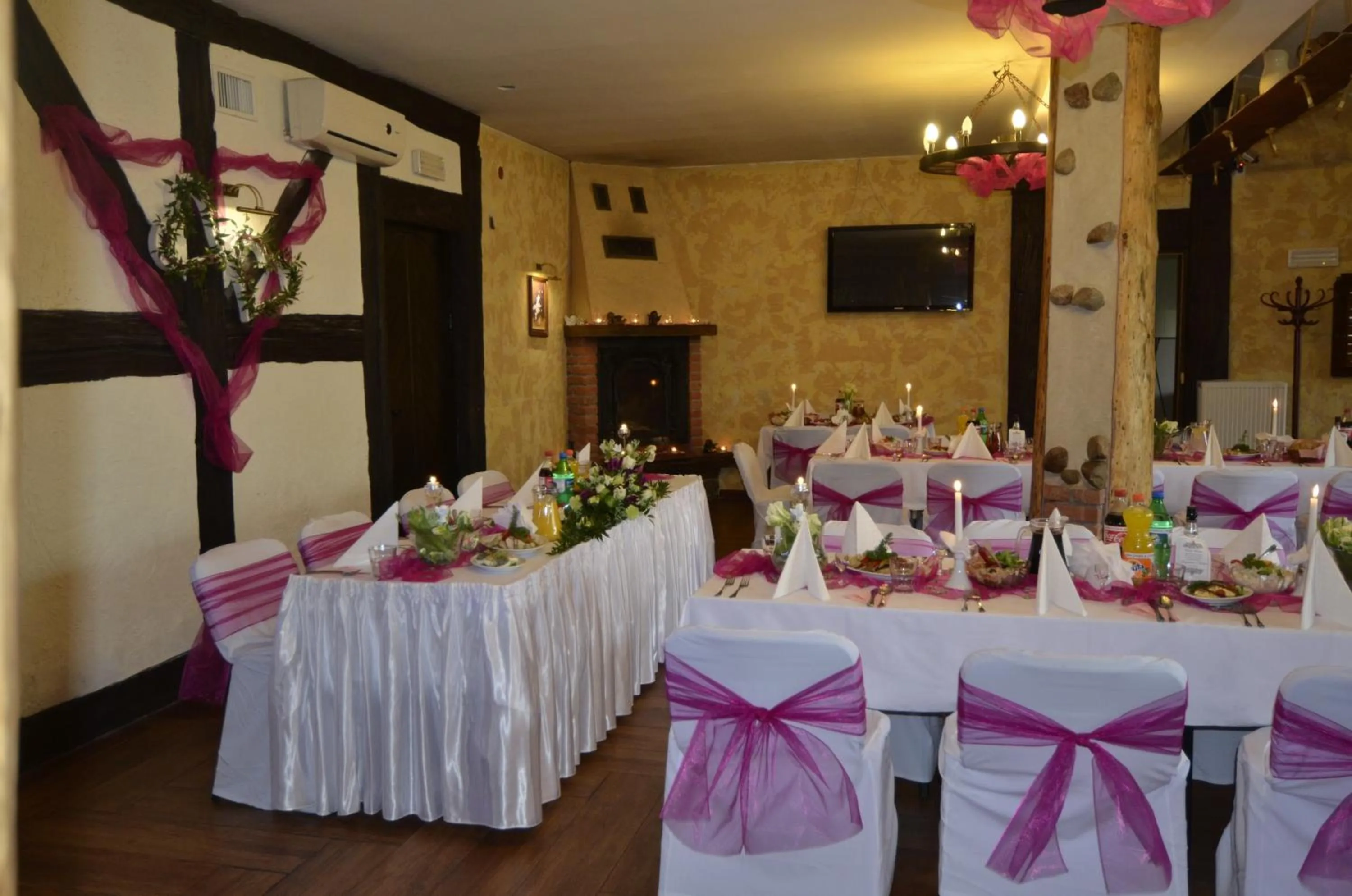 Restaurant/places to eat in Hotel Stawisko Klaudyn