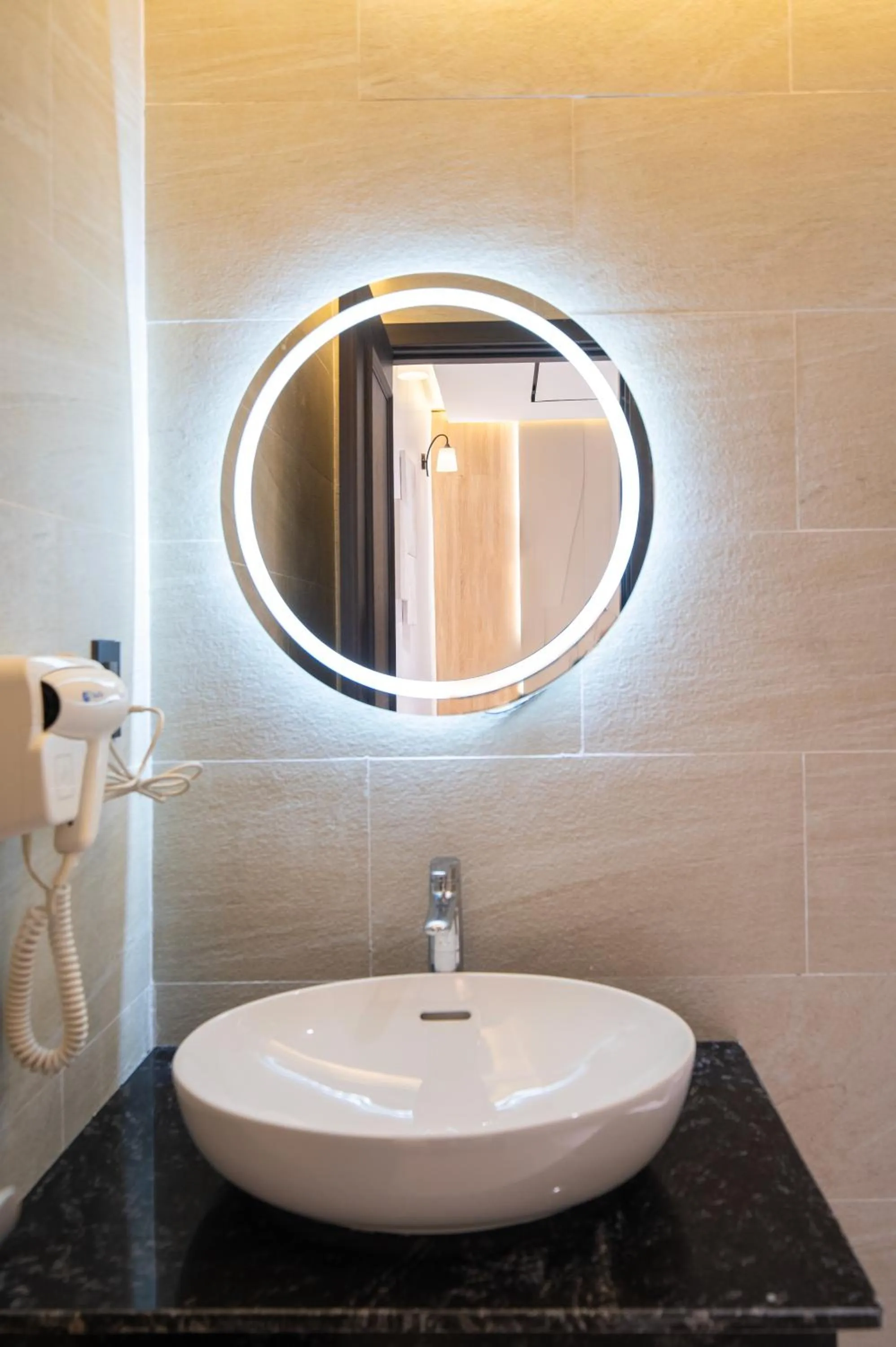 Shower in Rosaleen Boutique Hotel