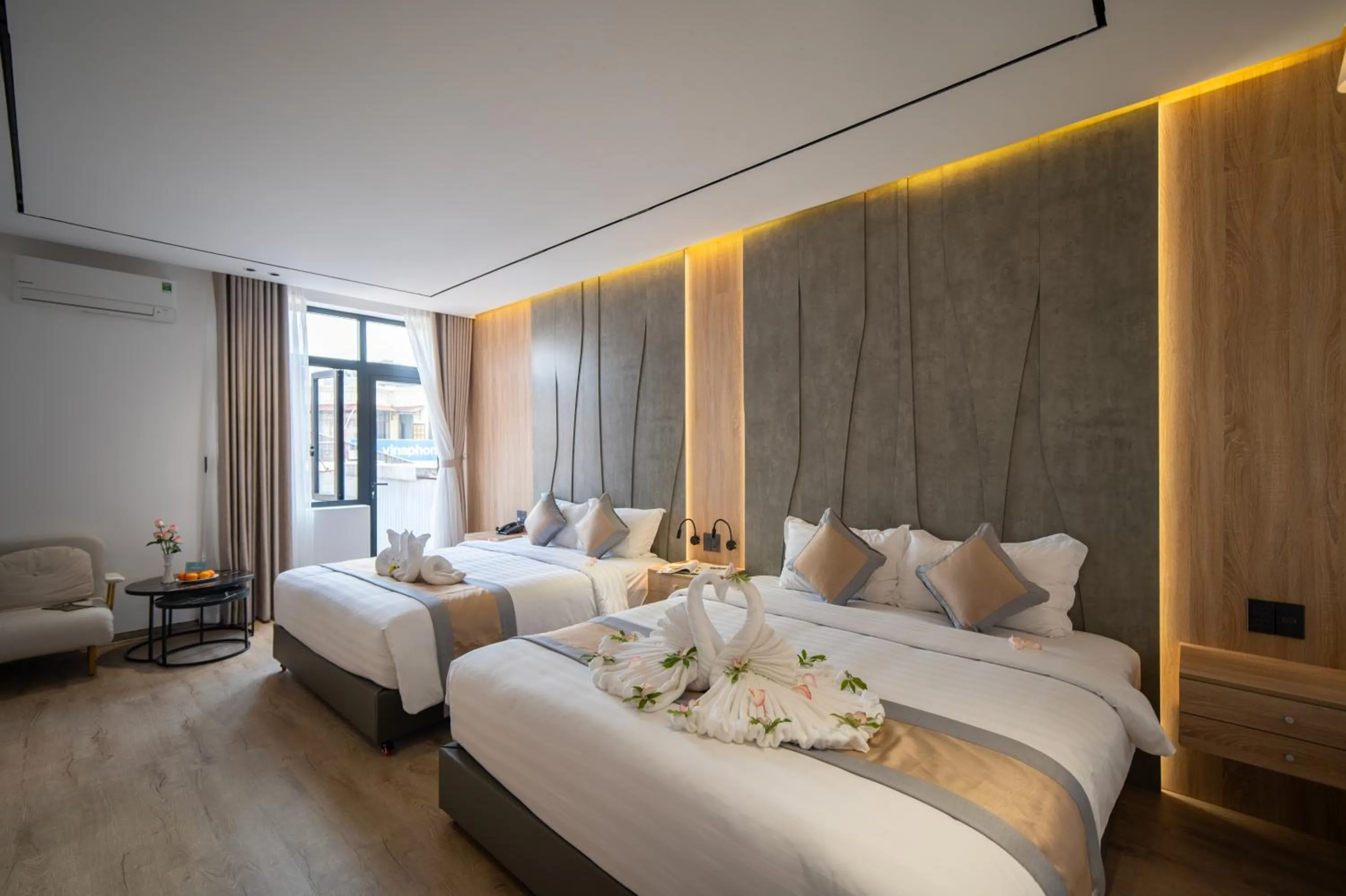 Bed in Rosaleen Boutique Hotel