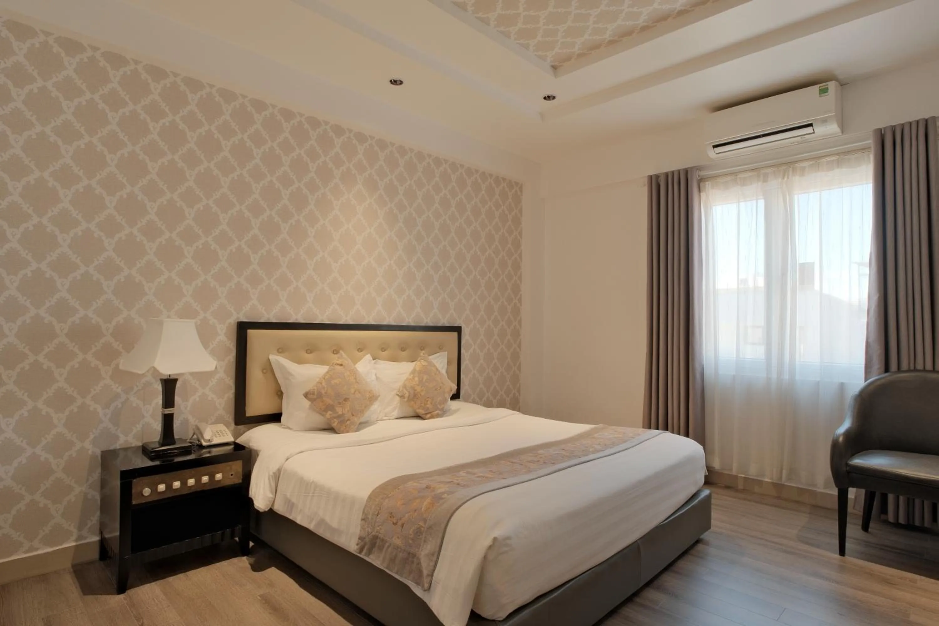 Bed in Rosaleen Boutique Hotel