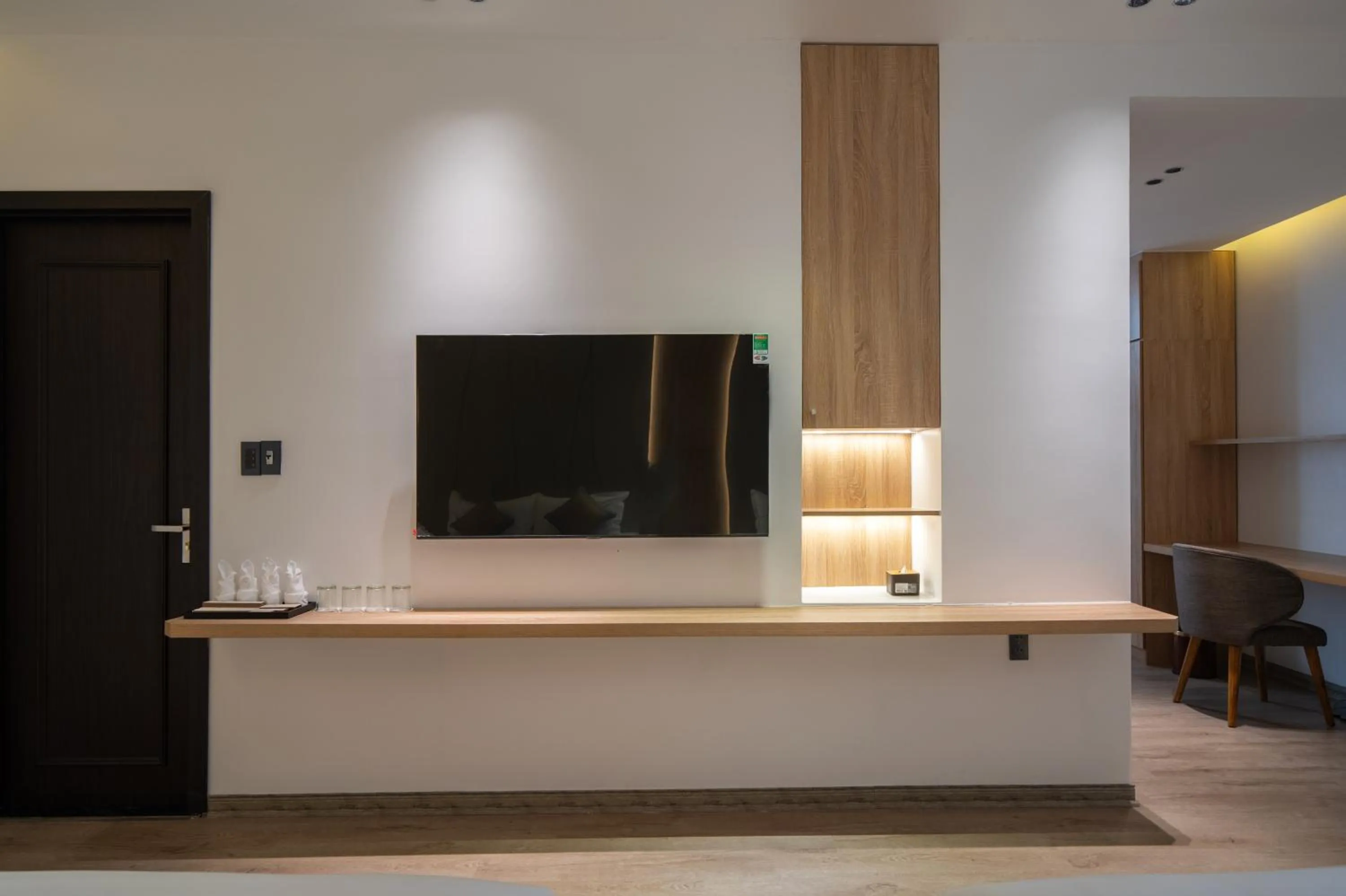 TV and multimedia in Rosaleen Boutique Hotel