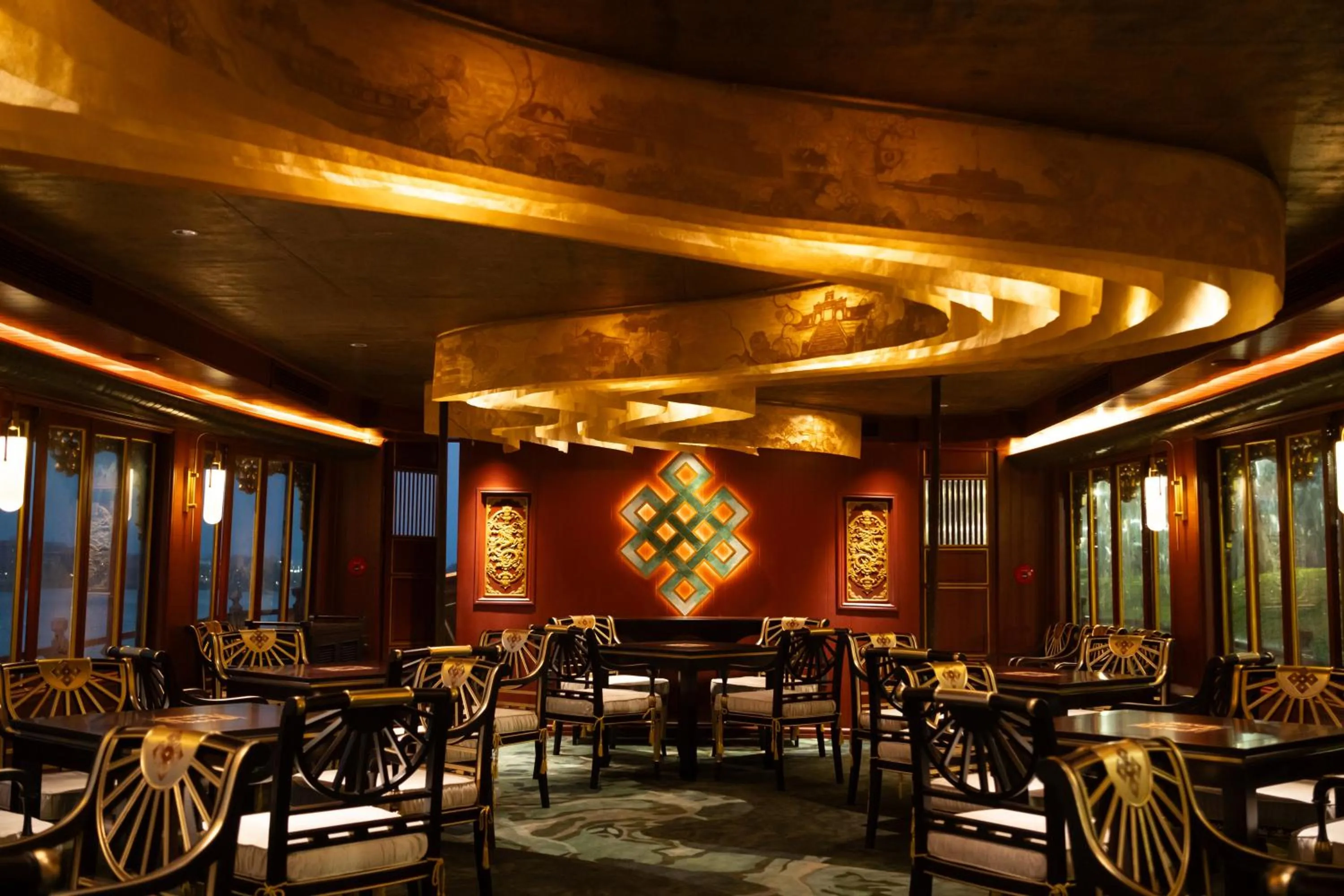 Evening entertainment in Rosaleen Boutique Hotel