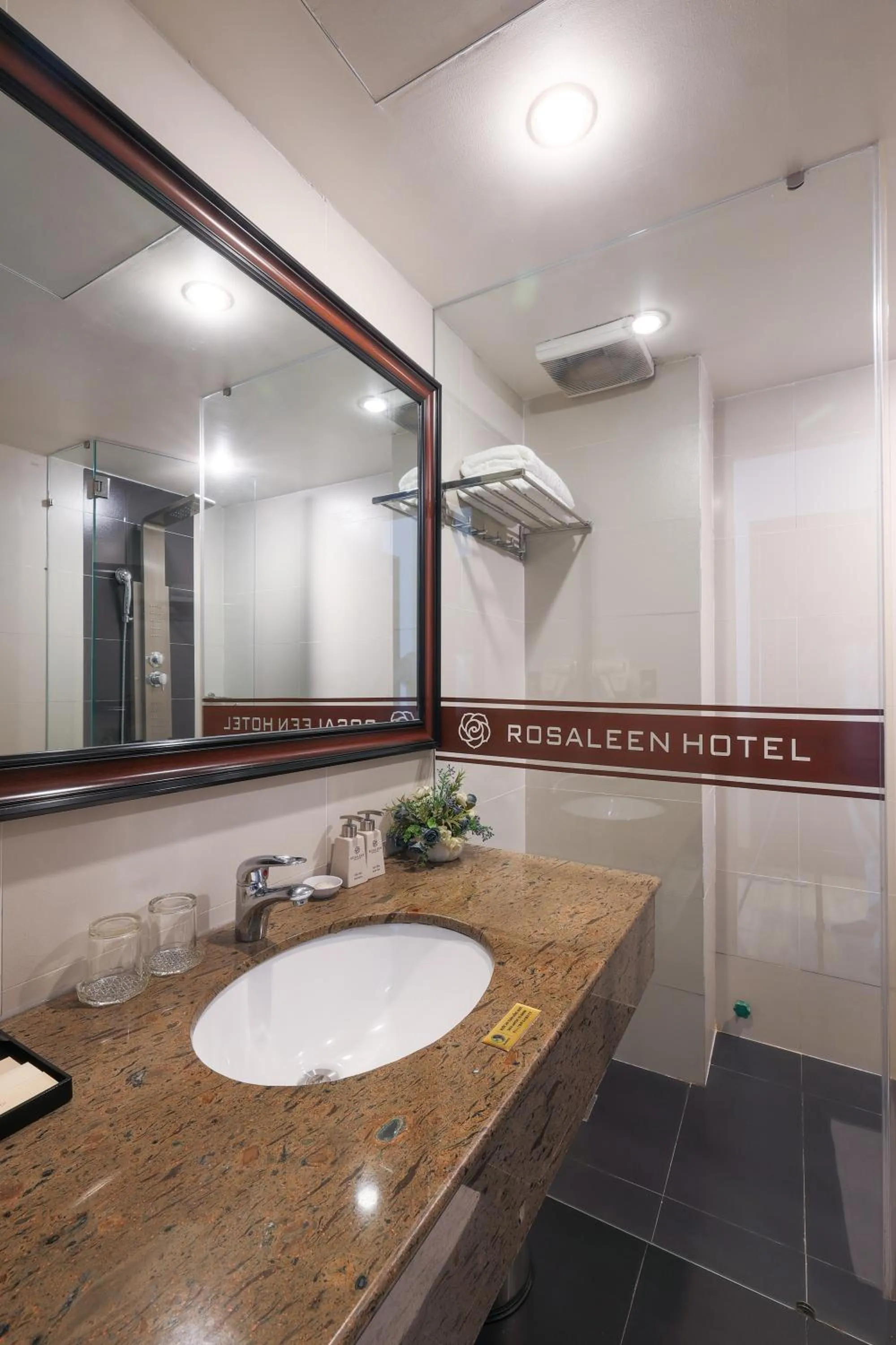 Shower in Rosaleen Boutique Hotel