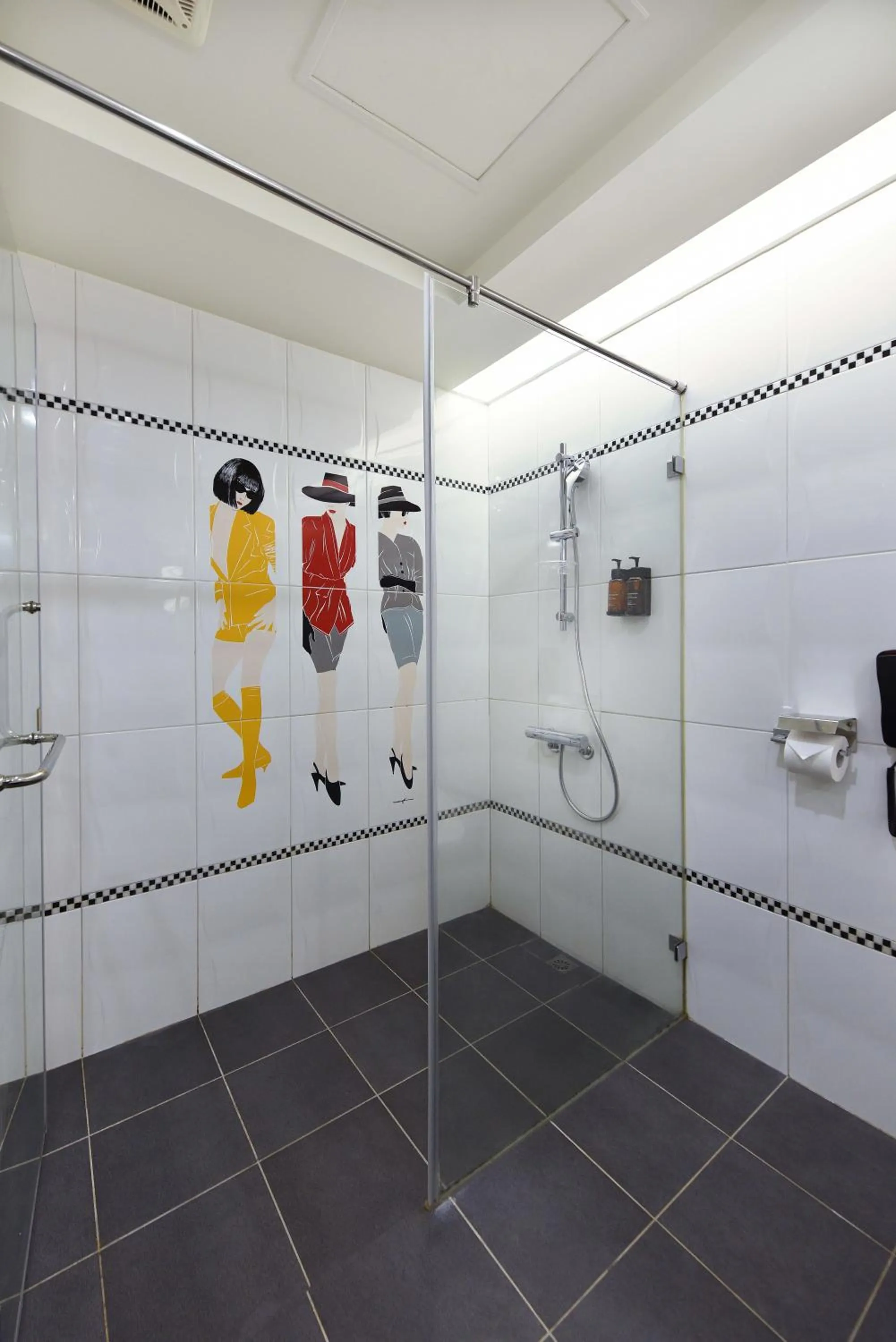 Shower in Fullon Poshtel - Linkou
