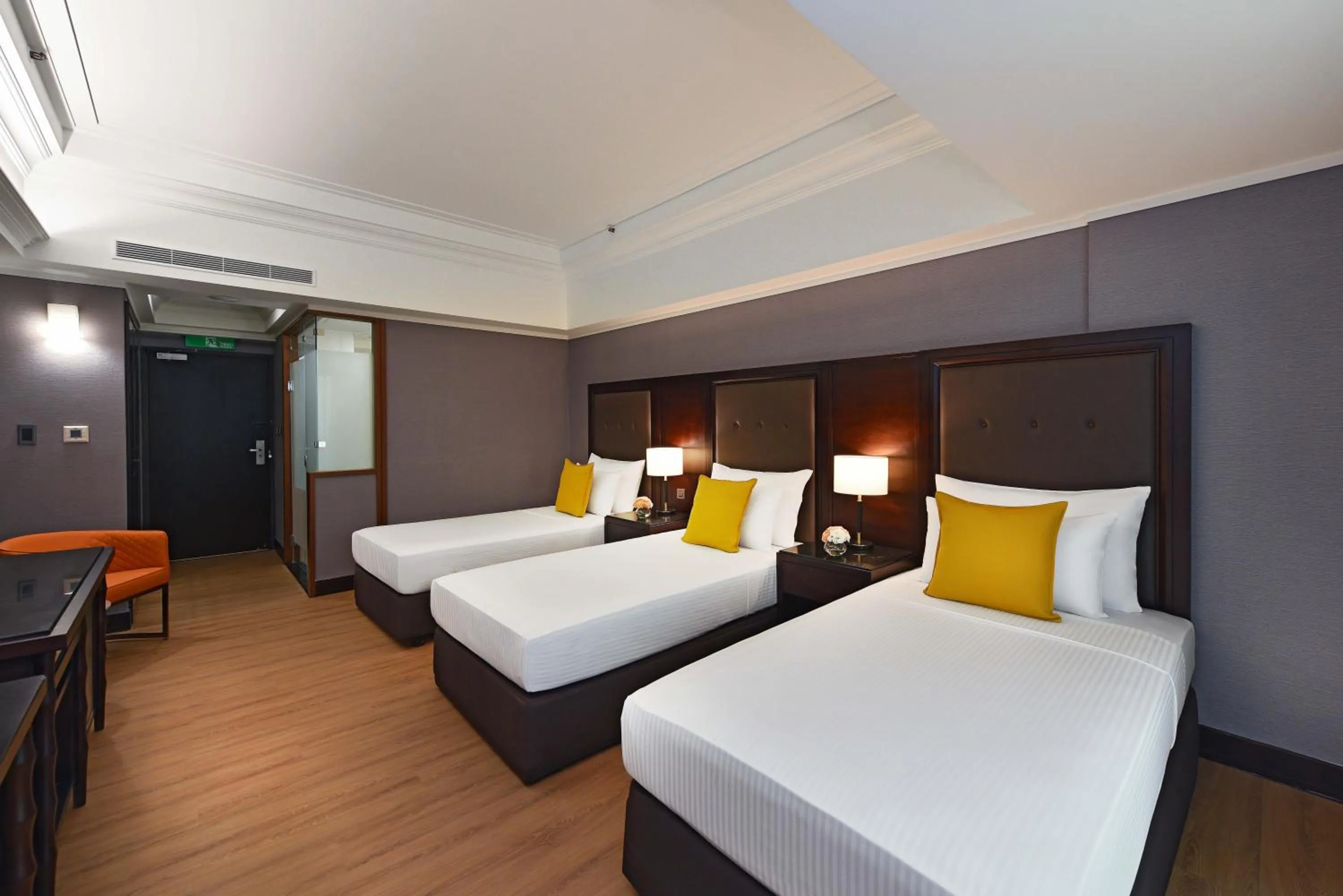 Photo of the whole room, Bed in Fullon Poshtel - Linkou