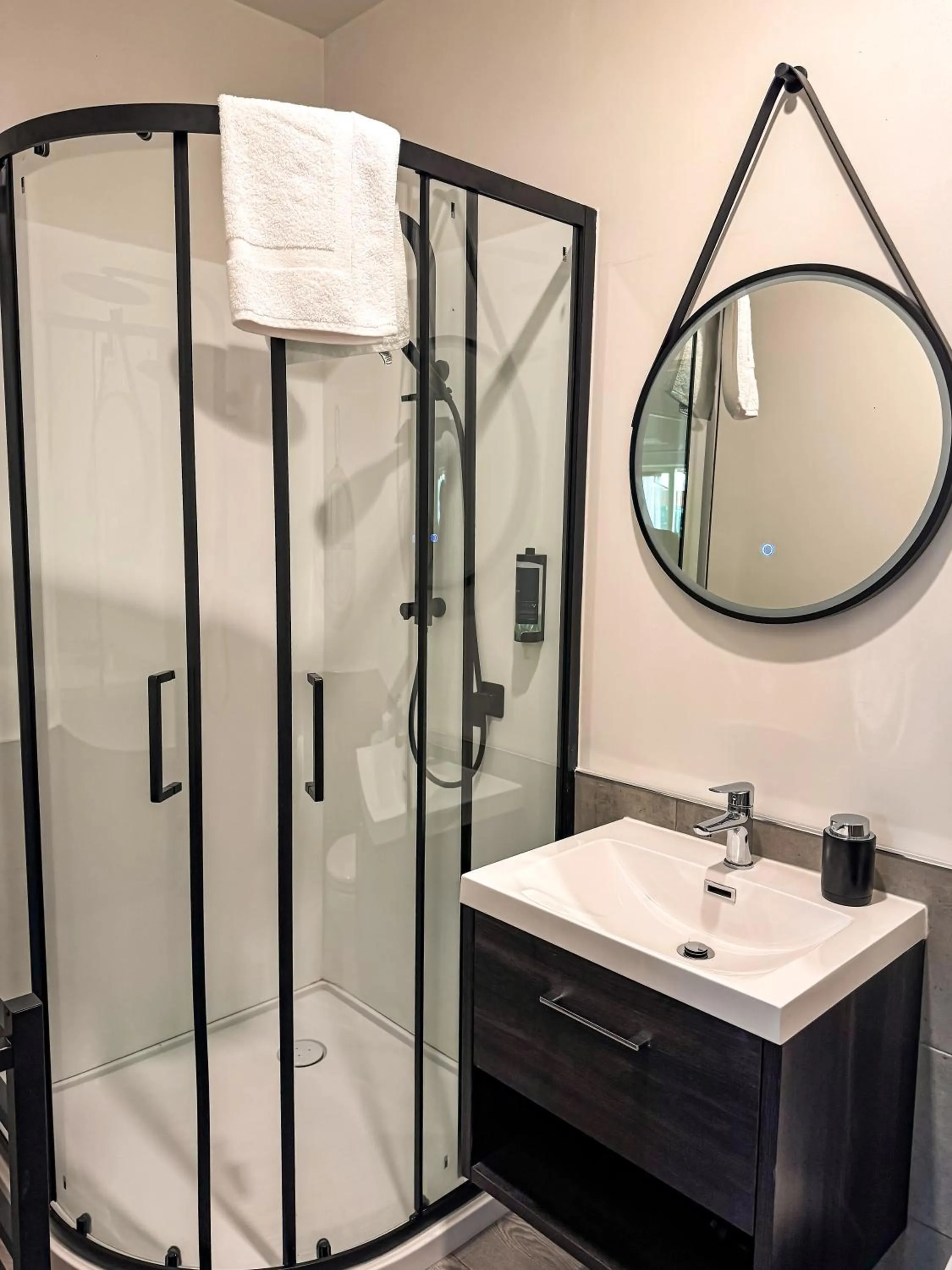 Shower in Avalon Resort