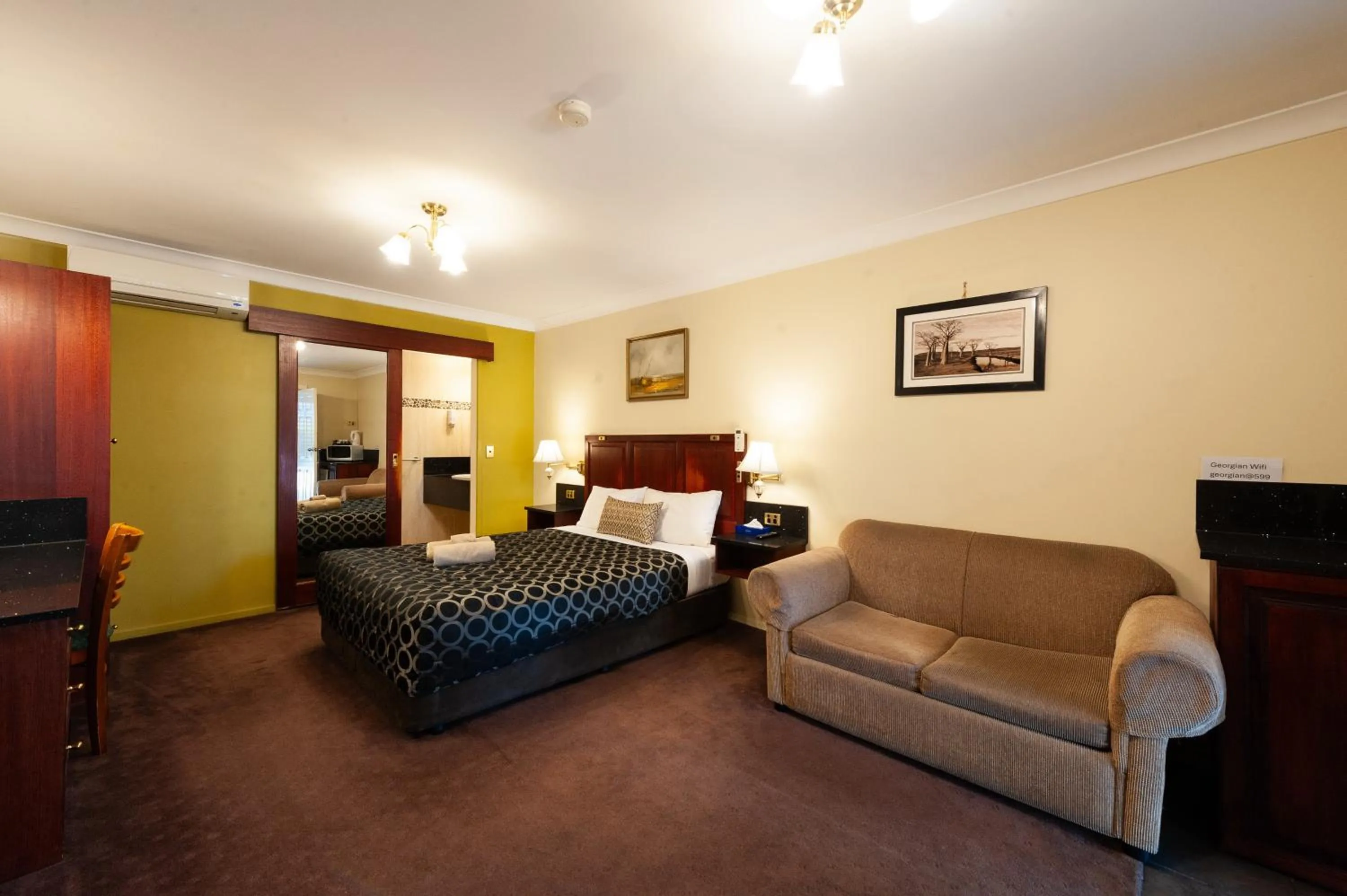 Albury Georgian Motel & Suites