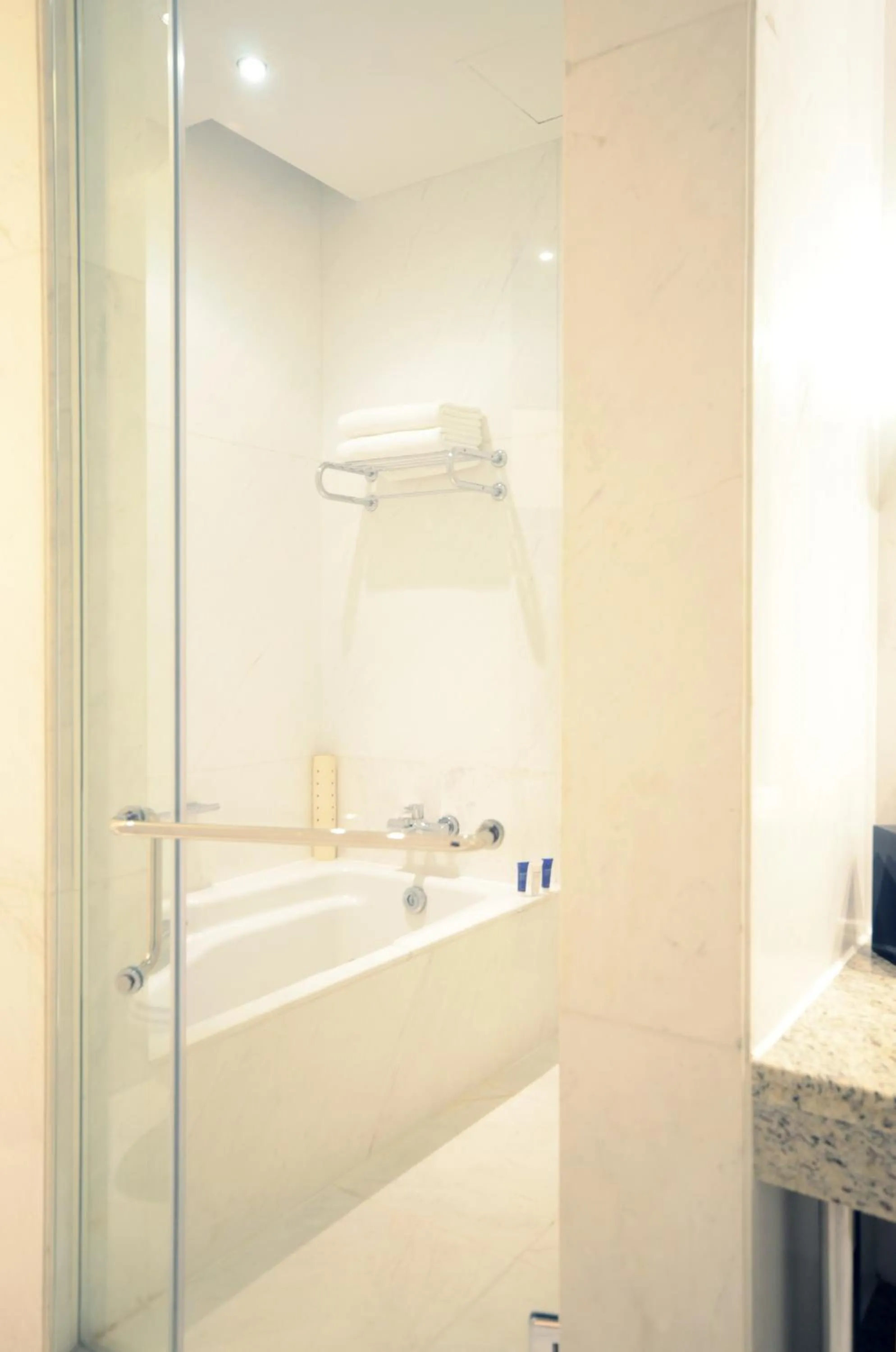 New Coast Hotel Manila