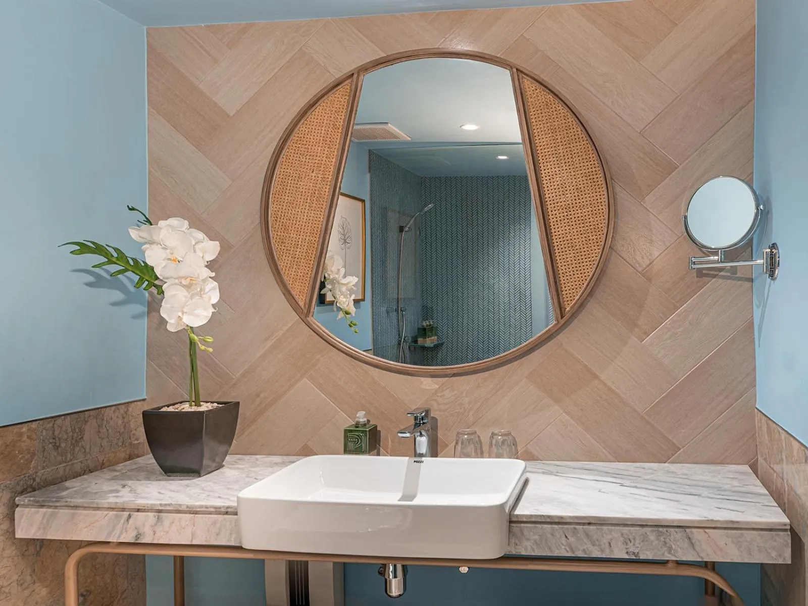 Bathroom in Makati Palace Hotel