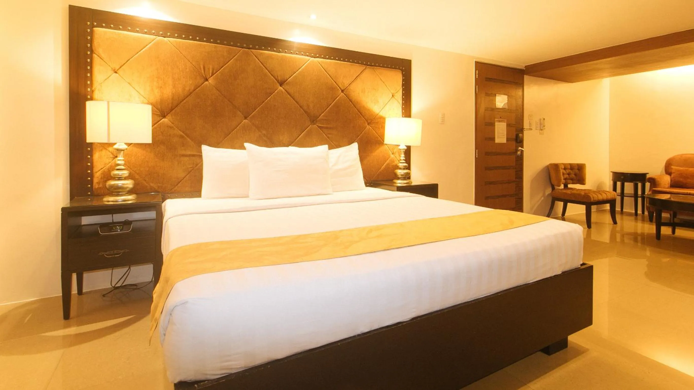 Bedroom, Bed in Torre Venezia Suites