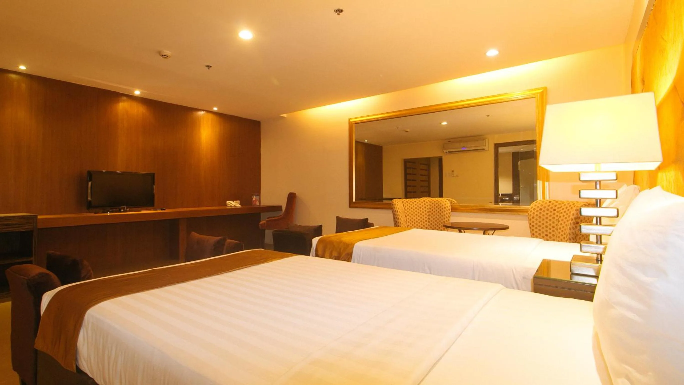 Bed in Torre Venezia Suites