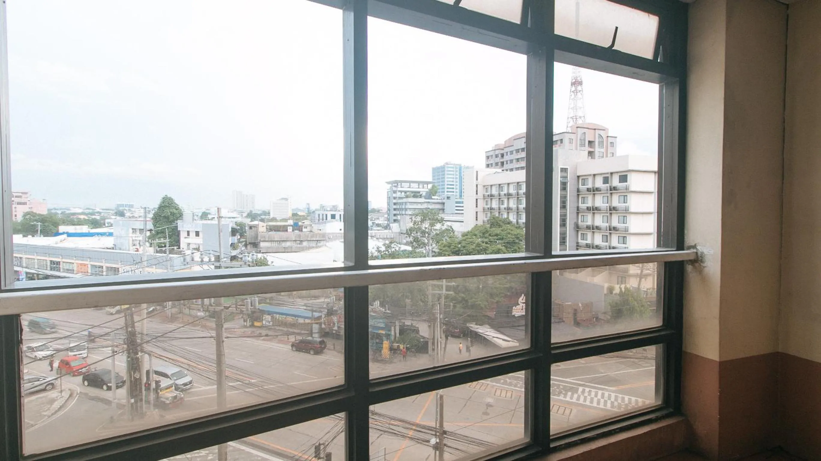 City view in Torre Venezia Suites