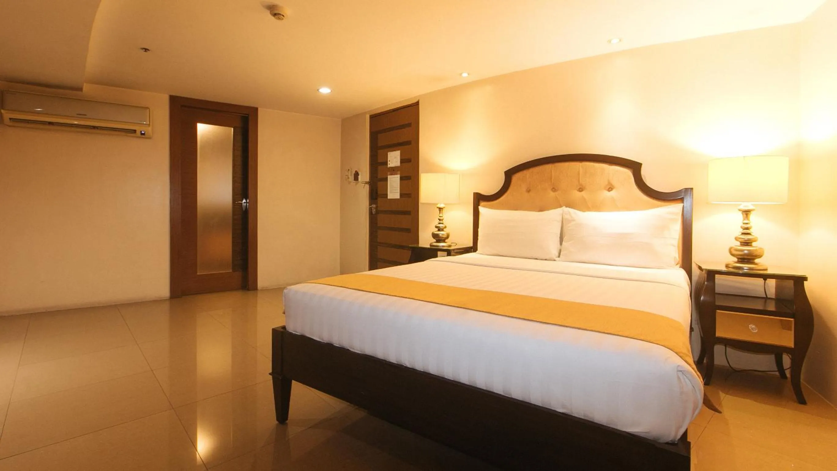 Bedroom, Bed in Torre Venezia Suites