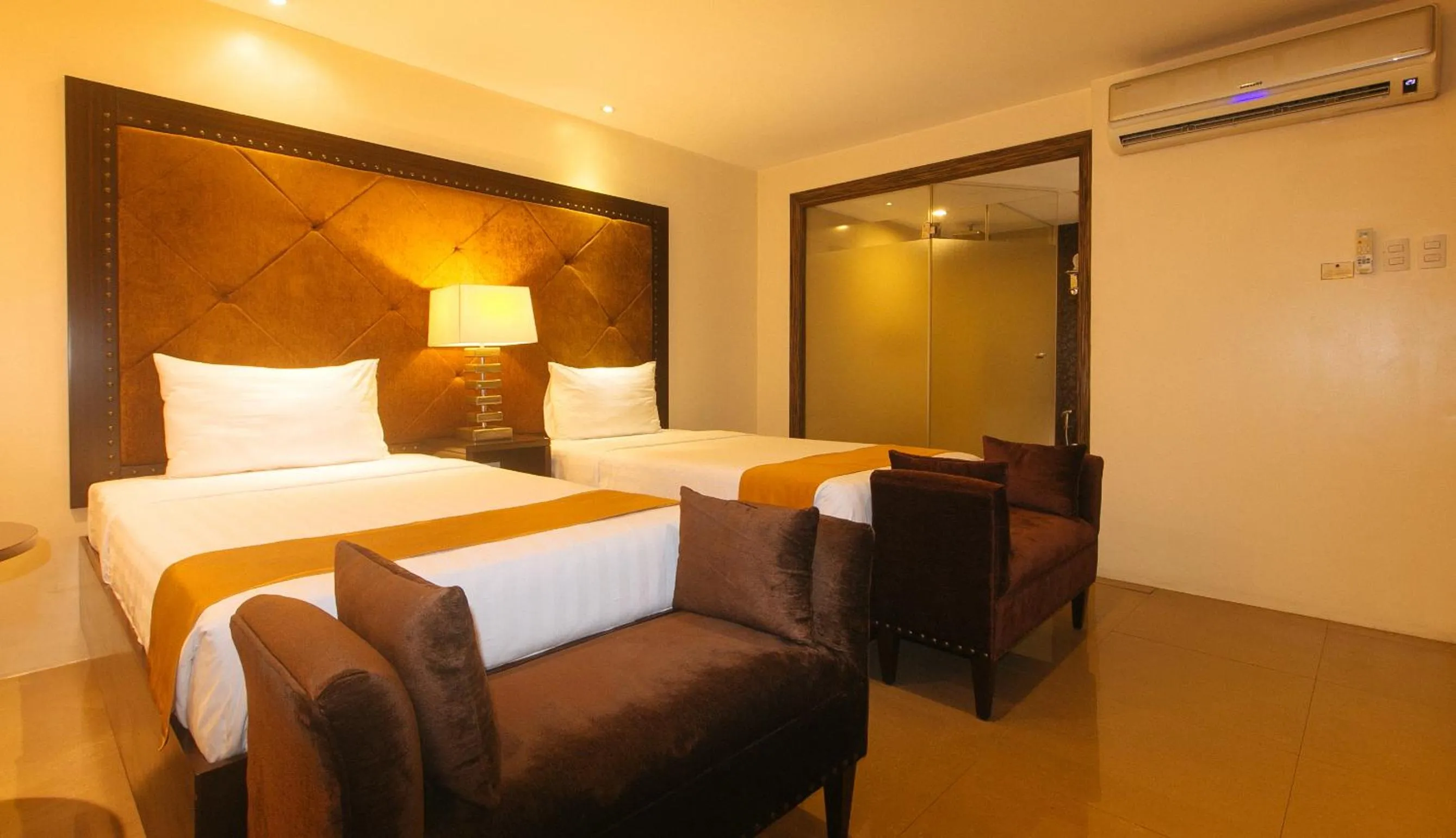 Bed in Torre Venezia Suites