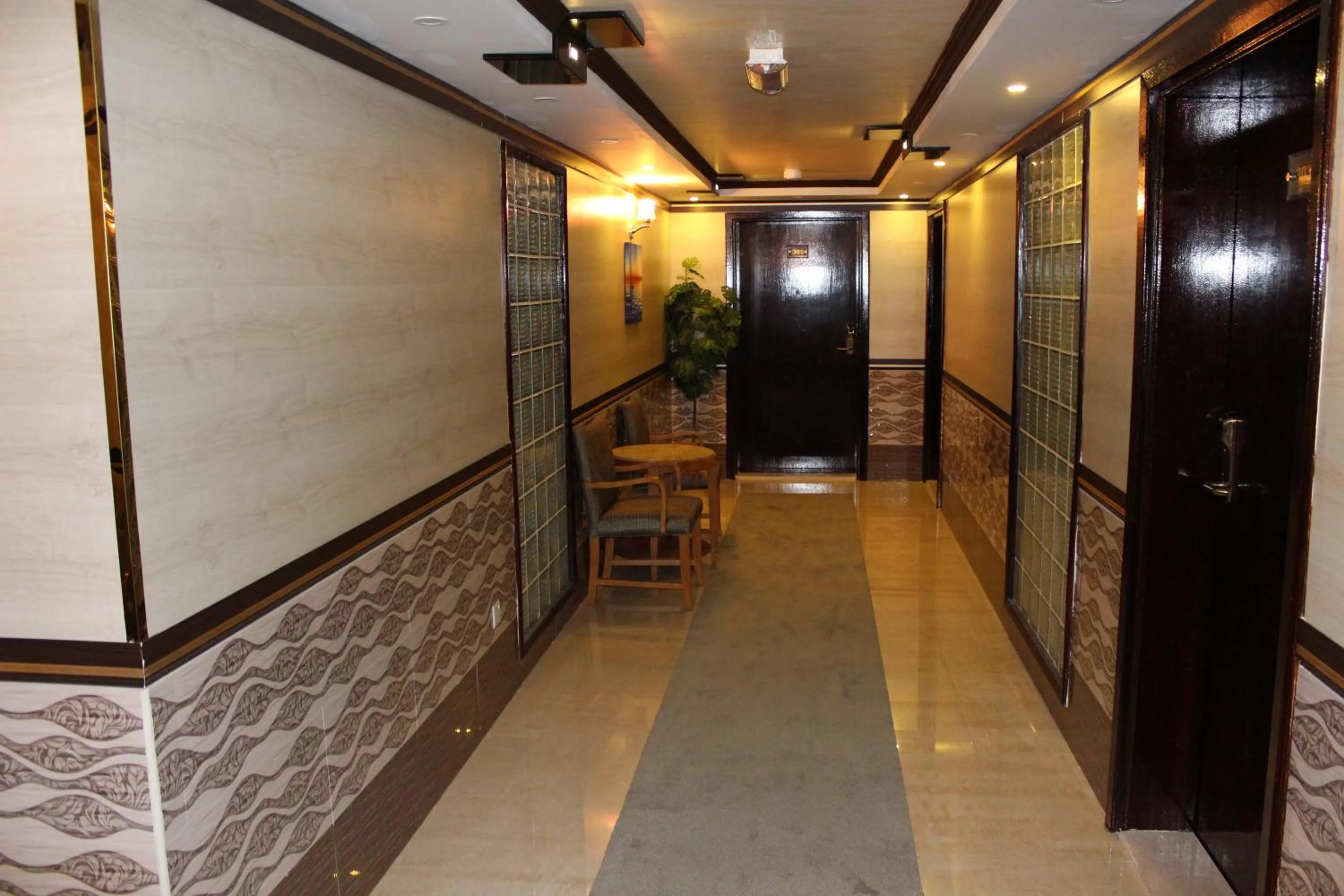 Decorative detail in Mount Royal Hotel