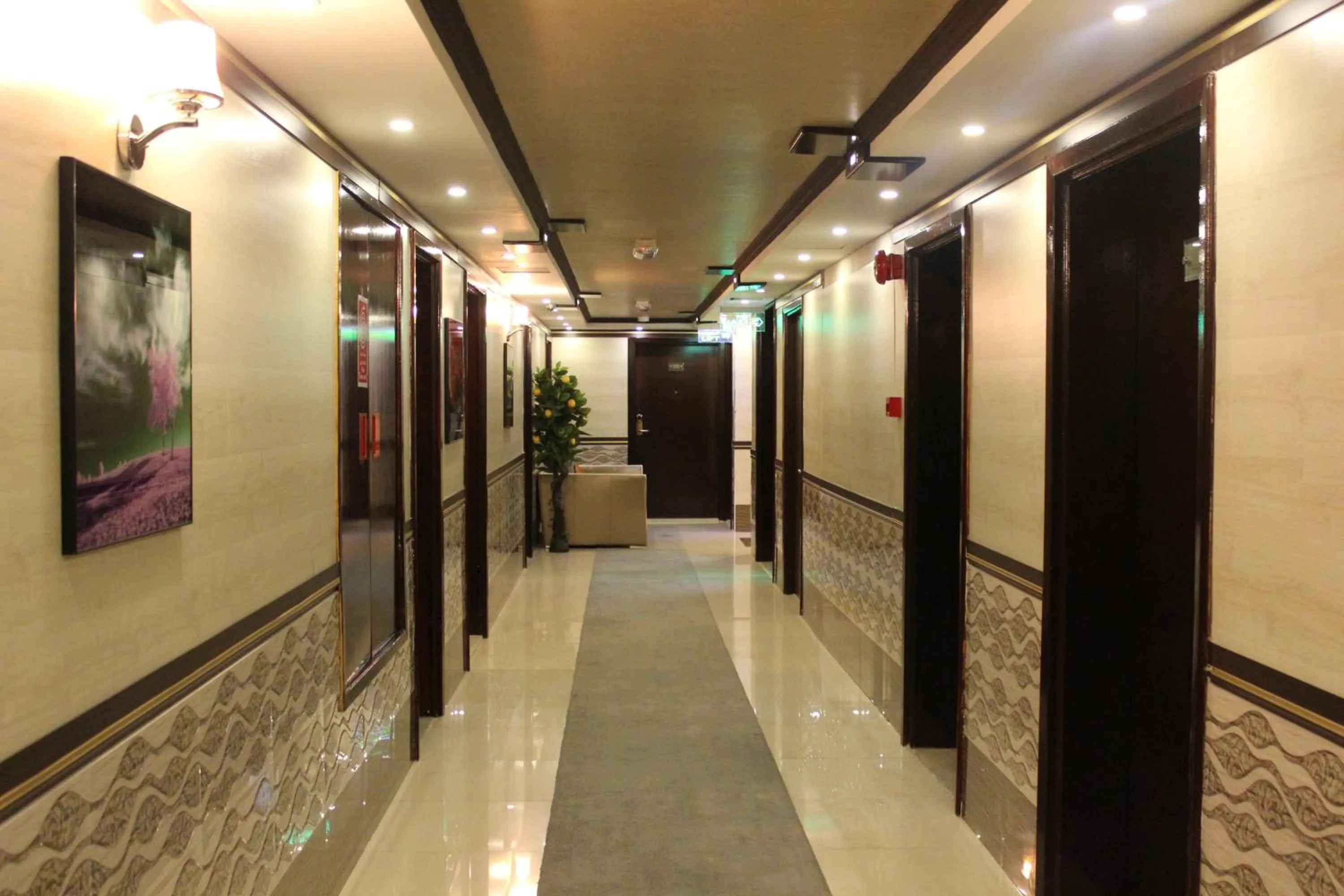 Lobby or reception in Mount Royal Hotel