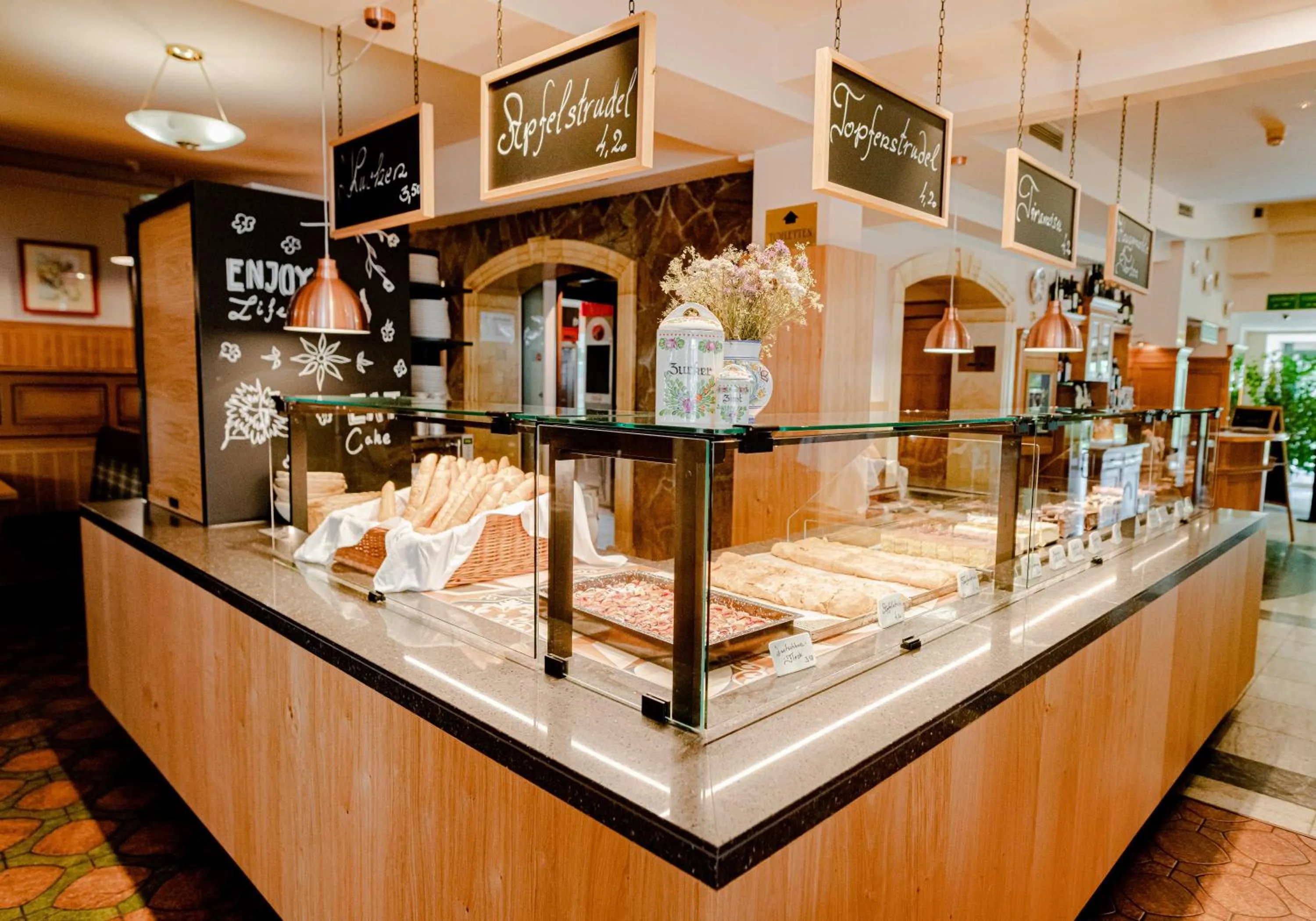 Meals in Hotel Eitljörg