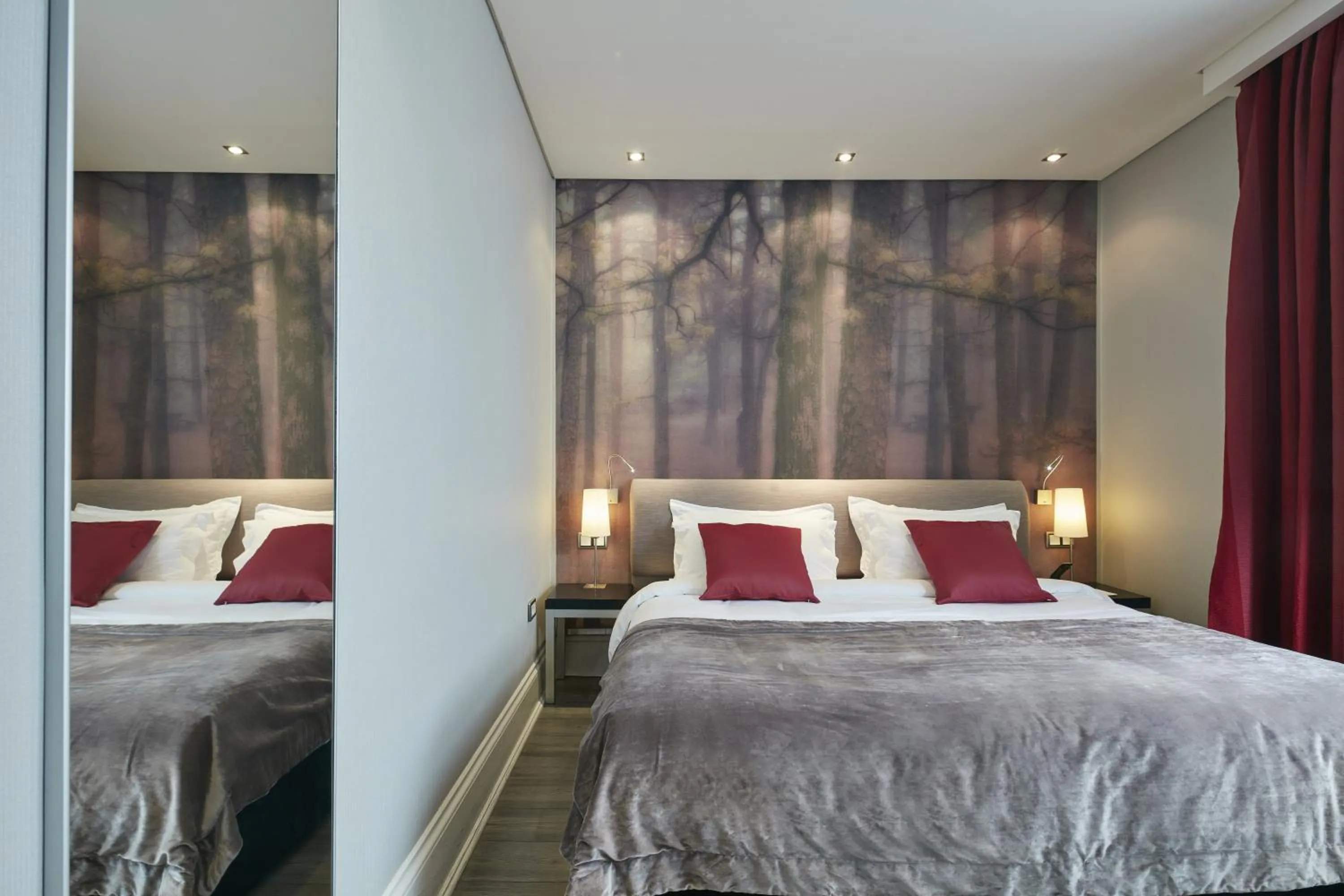 Bedroom, Bed in The Queens Gate Hotel