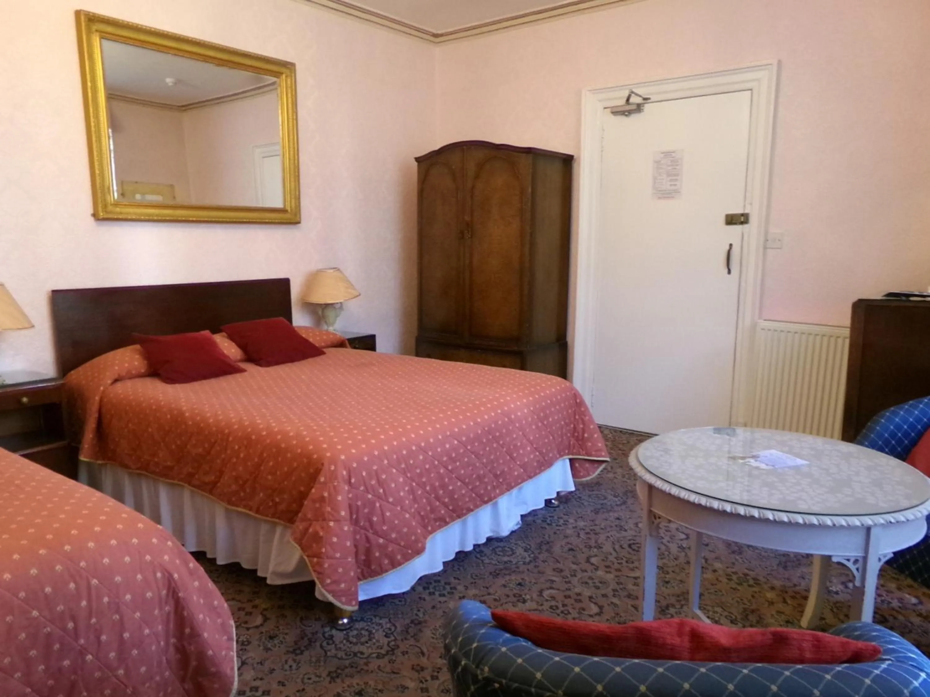 Bed in Averon Guest House