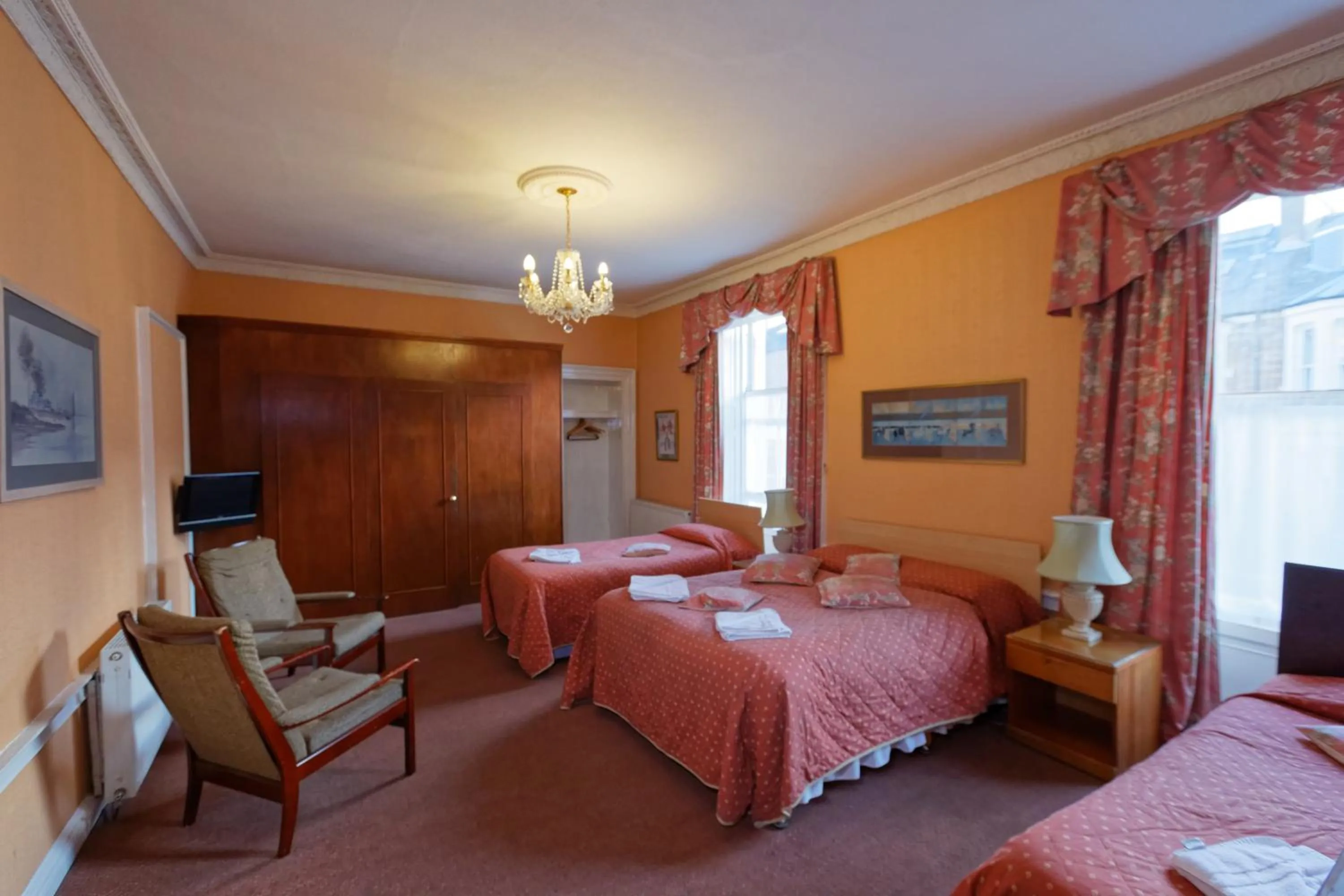 Bedroom, Bed in Averon Guest House