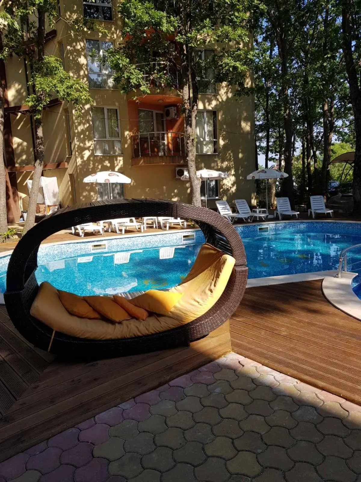 Swimming pool in Sunrise Hotel