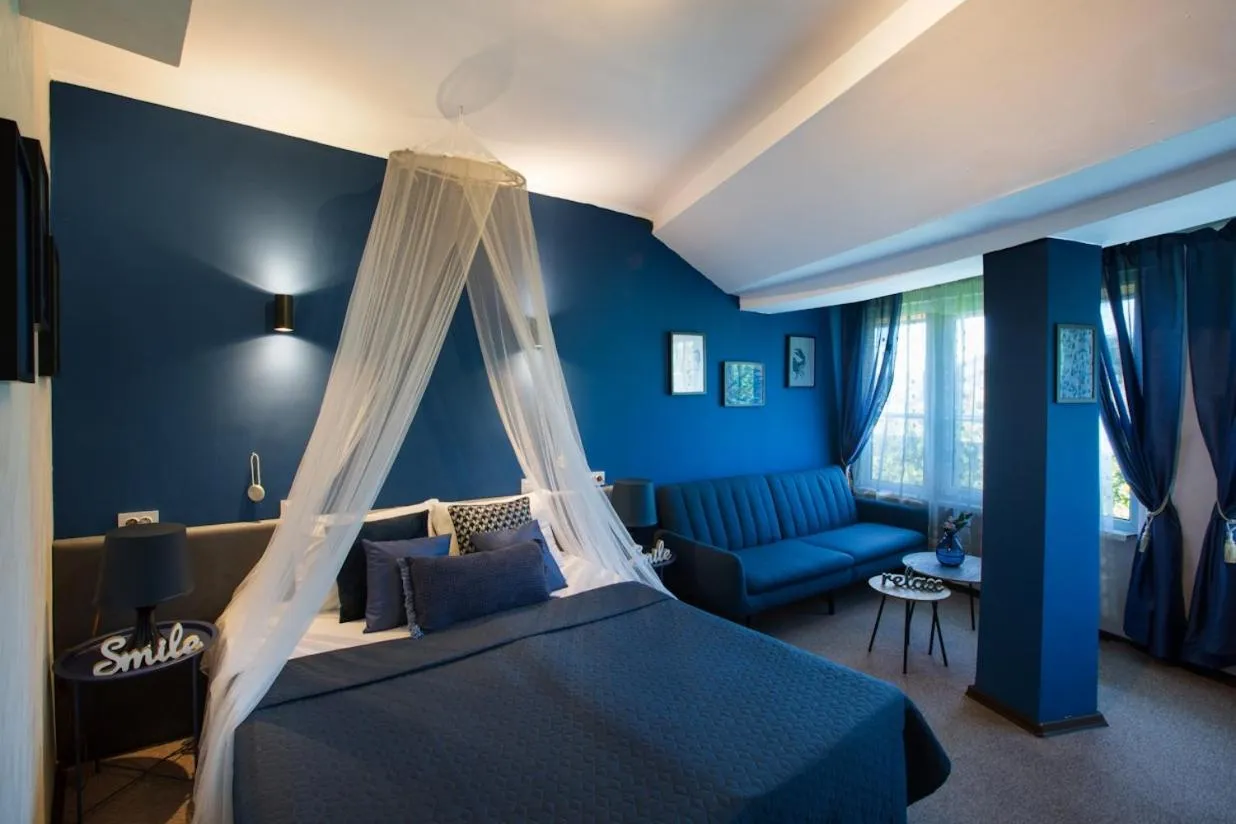 Photo of the whole room, Bed in Sunrise Hotel