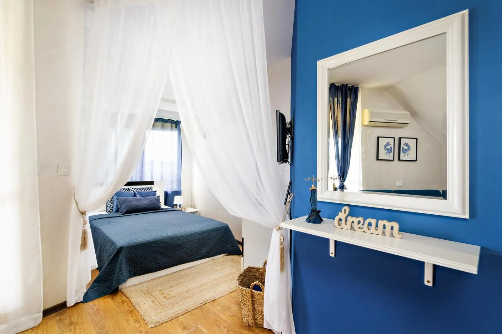 Bed in Sunrise Hotel